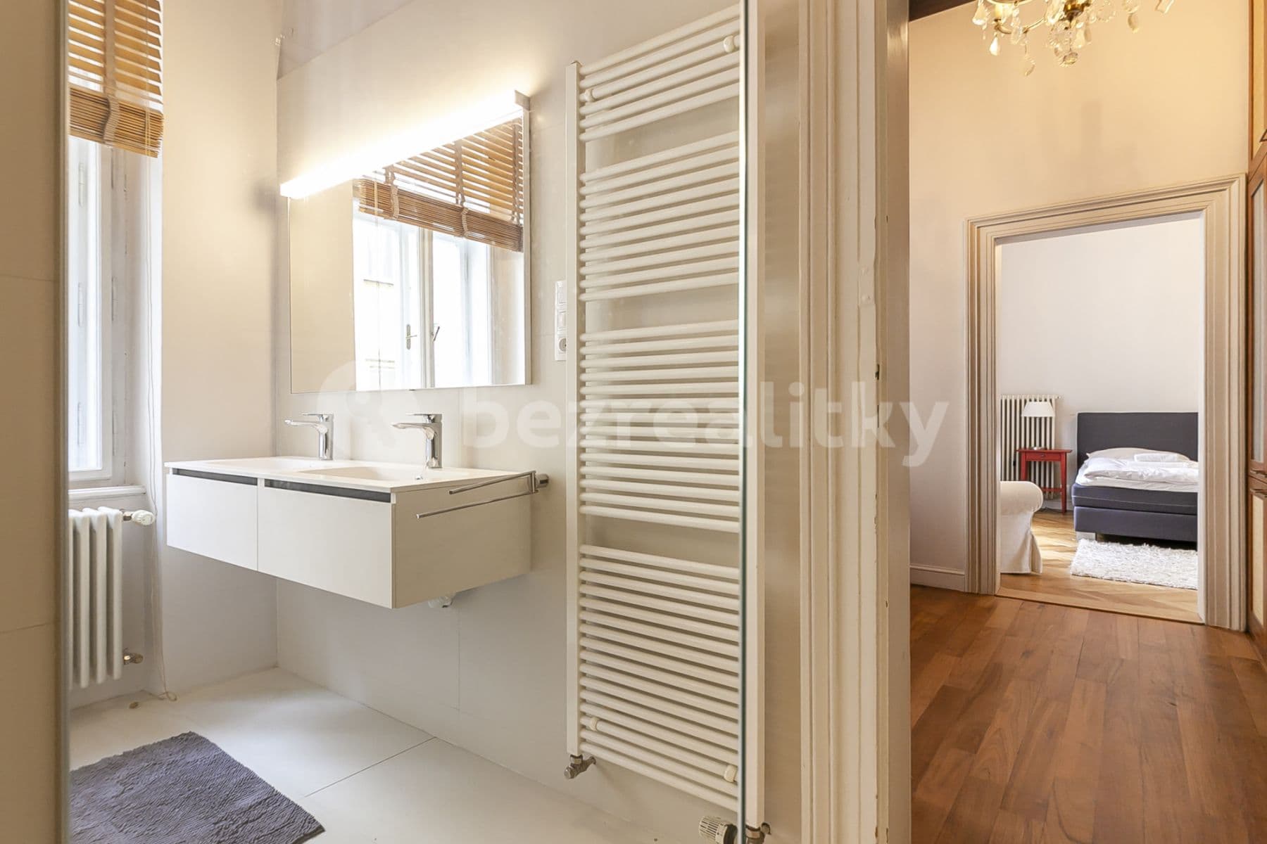 flat to rent, 105 m², Masarykovo nábřeží, Prague, Prague