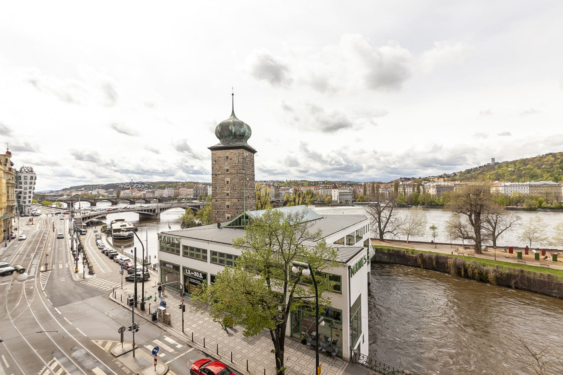 flat to rent, 105 m², Masarykovo nábřeží, Prague, Prague