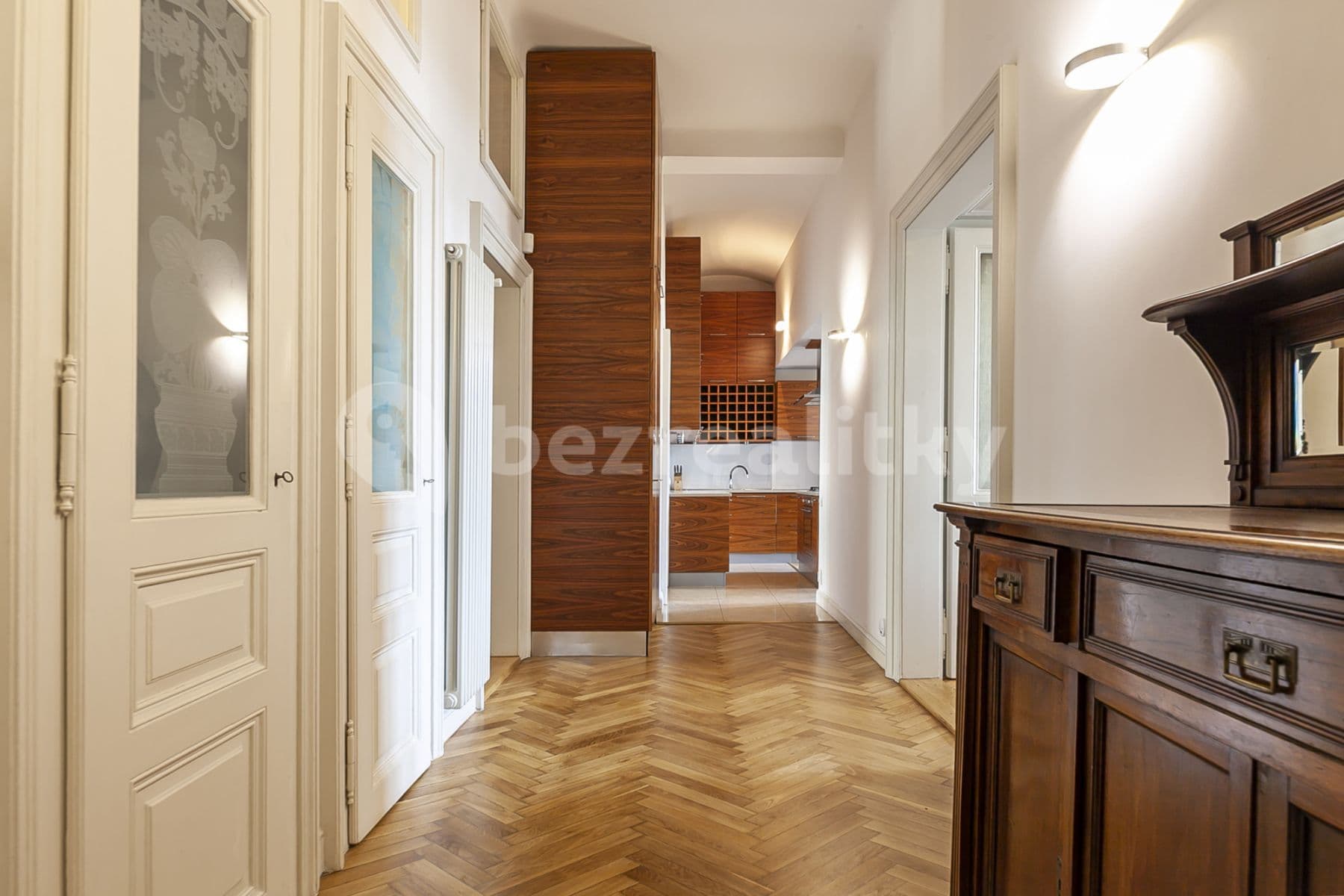 flat to rent, 105 m², Masarykovo nábřeží, Prague, Prague