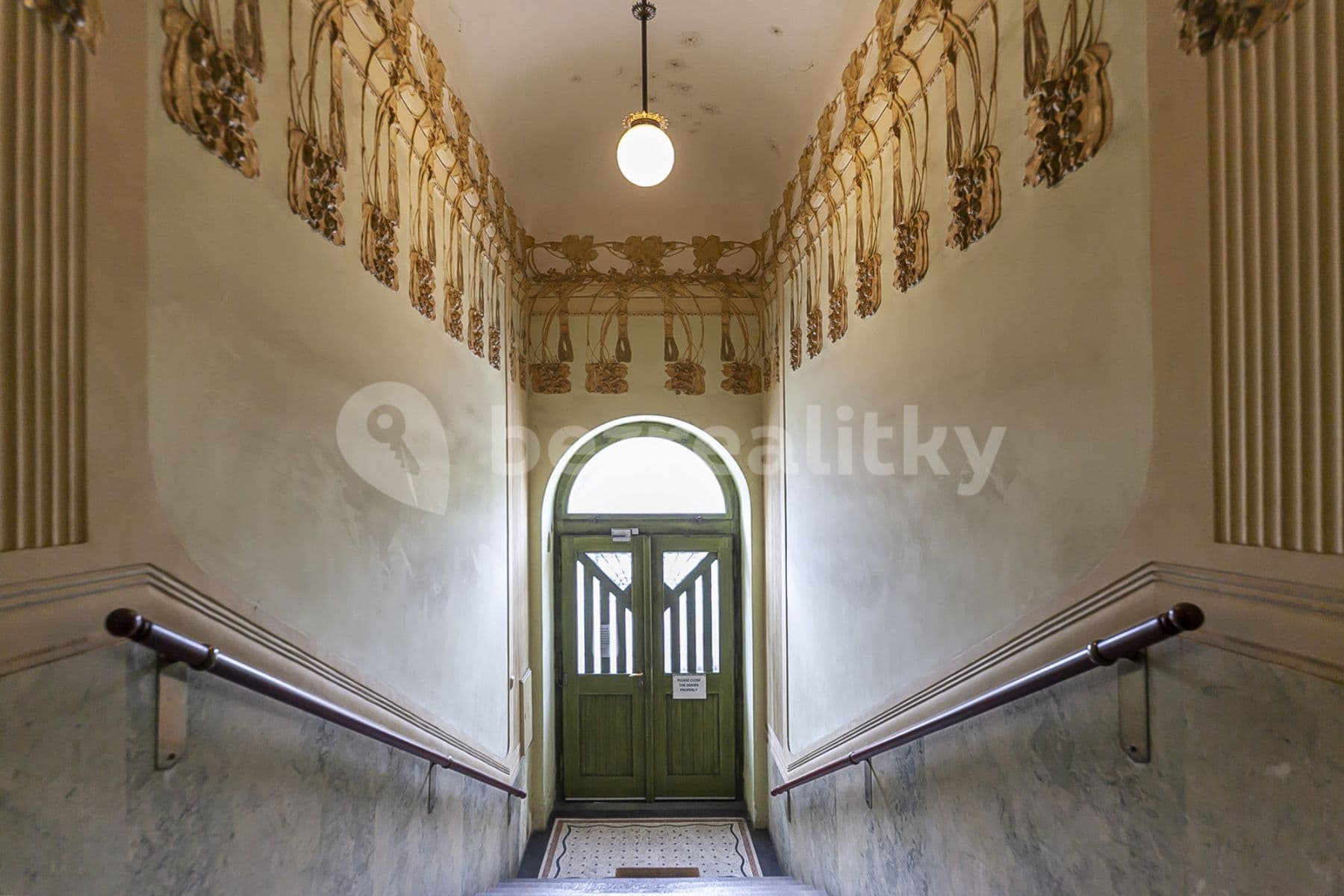 flat to rent, 105 m², Masarykovo nábřeží, Prague, Prague