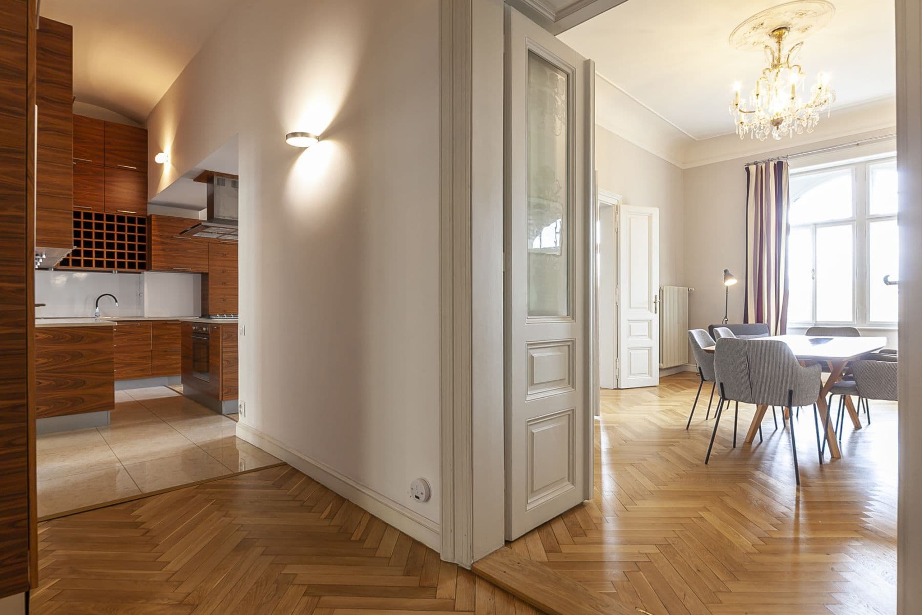 flat to rent, 105 m², Masarykovo nábřeží, Prague, Prague
