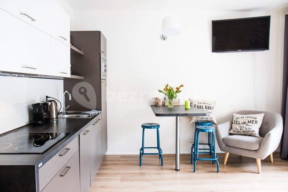 flat to rent, 35 m², Mojmírova, Prague, Prague