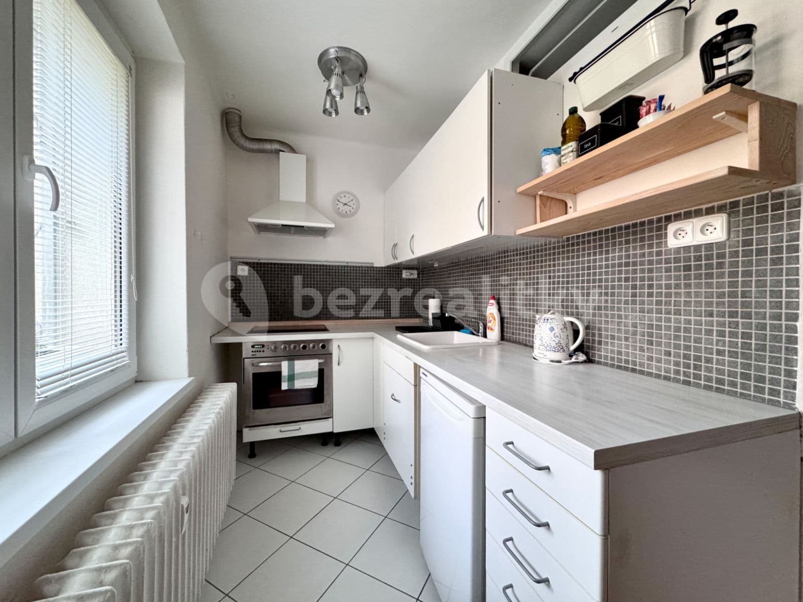 flat to rent, 35 m², Na Okraji, Prague, Prague