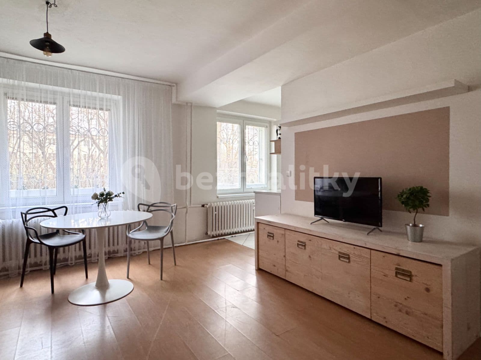 flat to rent, 35 m², Na Okraji, Prague, Prague