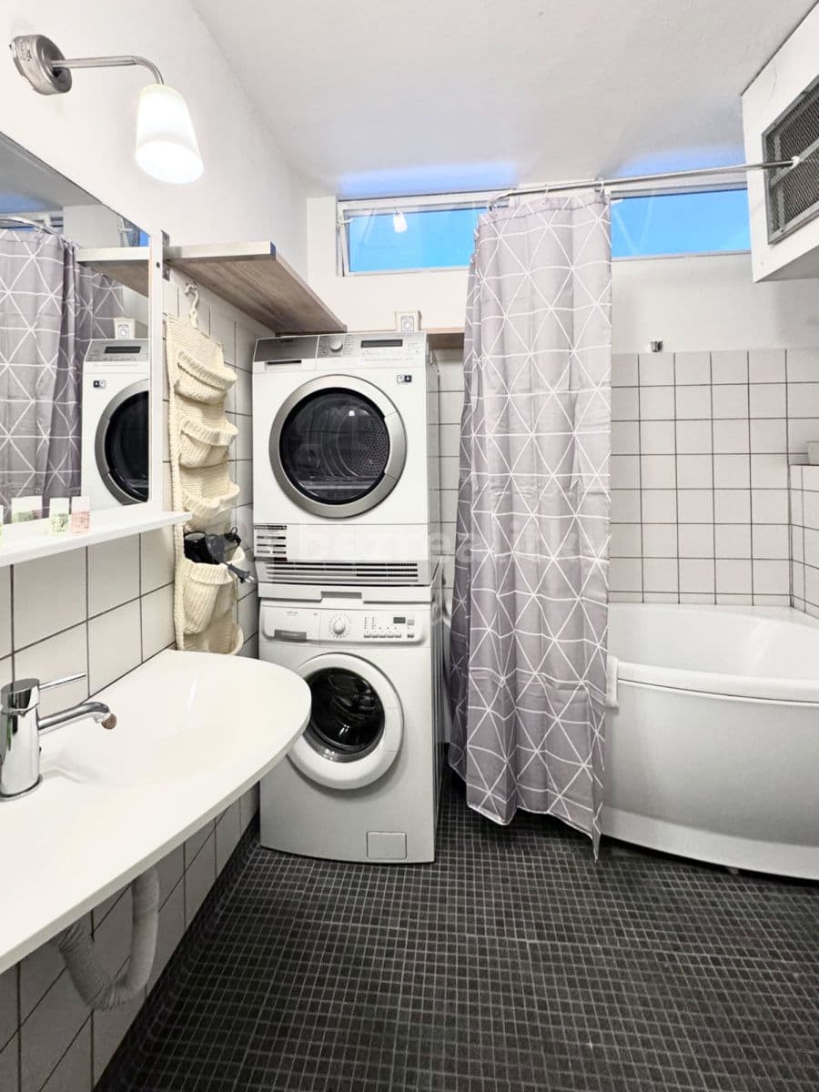 flat to rent, 35 m², Na Okraji, Prague, Prague