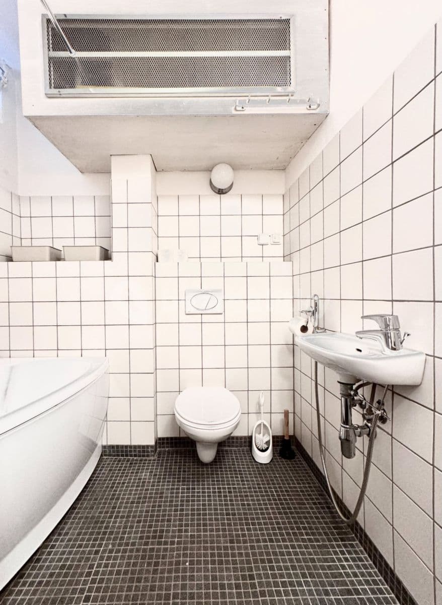 flat to rent, 35 m², Na Okraji, Prague, Prague