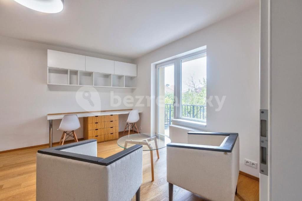 flat to rent, 140 m², U Hrušky, Prague, Prague