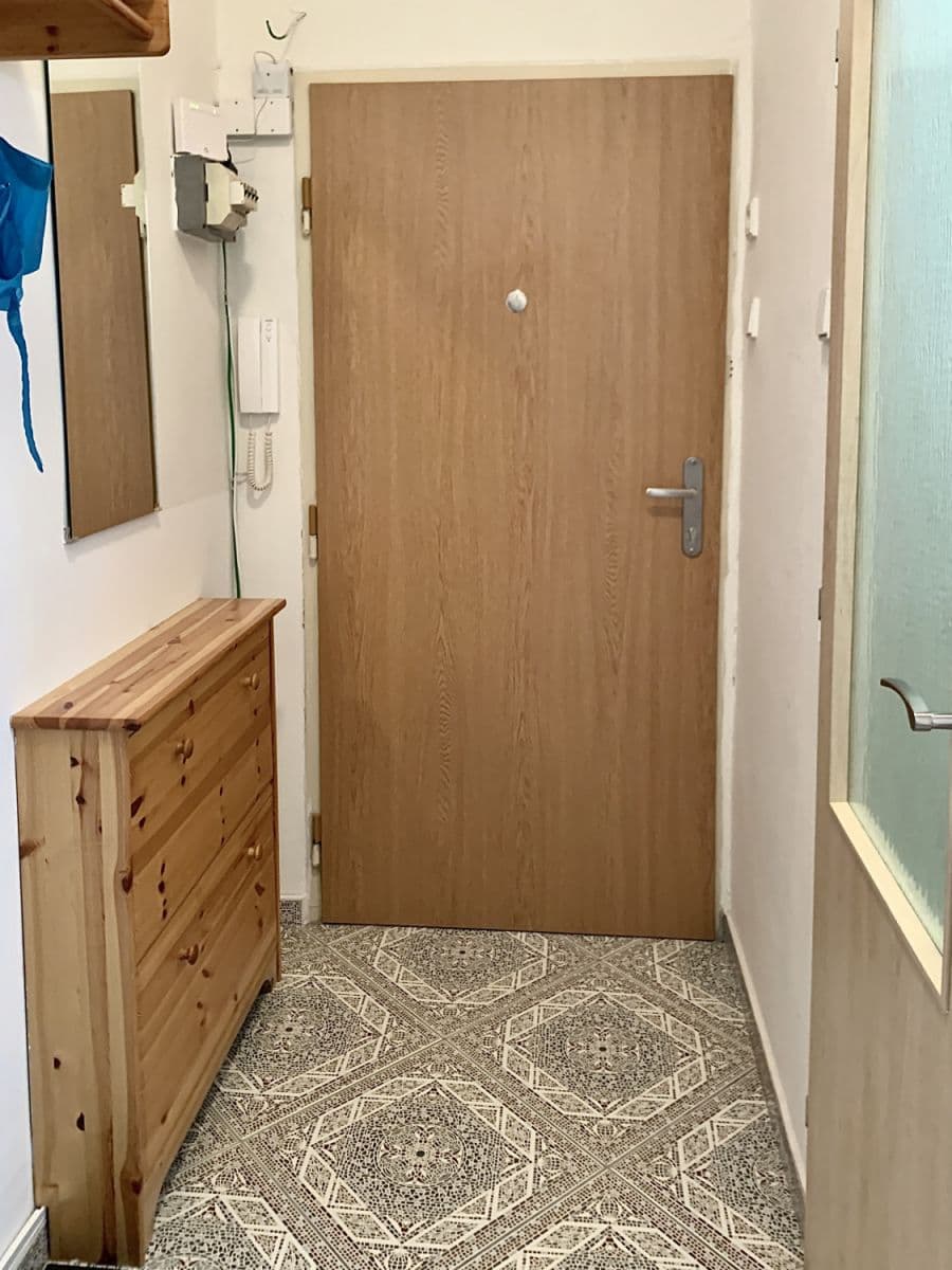 flat to rent, 38 m², Počátecká, Prague, Prague