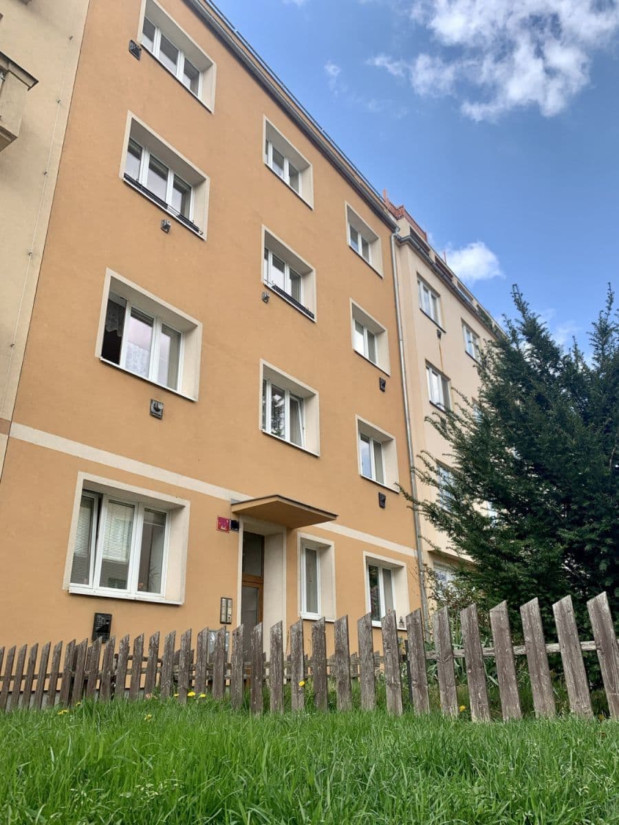 flat to rent, 38 m², Počátecká, Prague, Prague