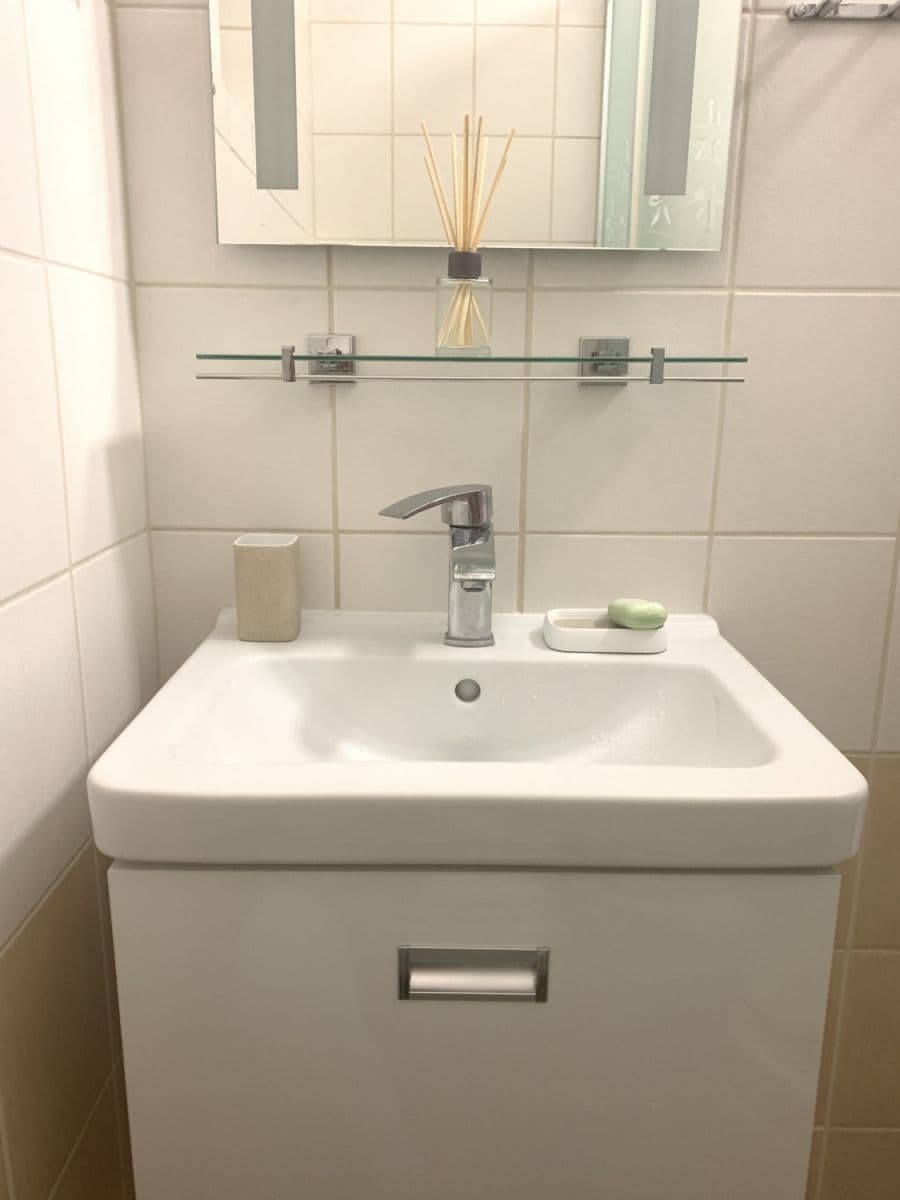 flat to rent, 38 m², Počátecká, Prague, Prague