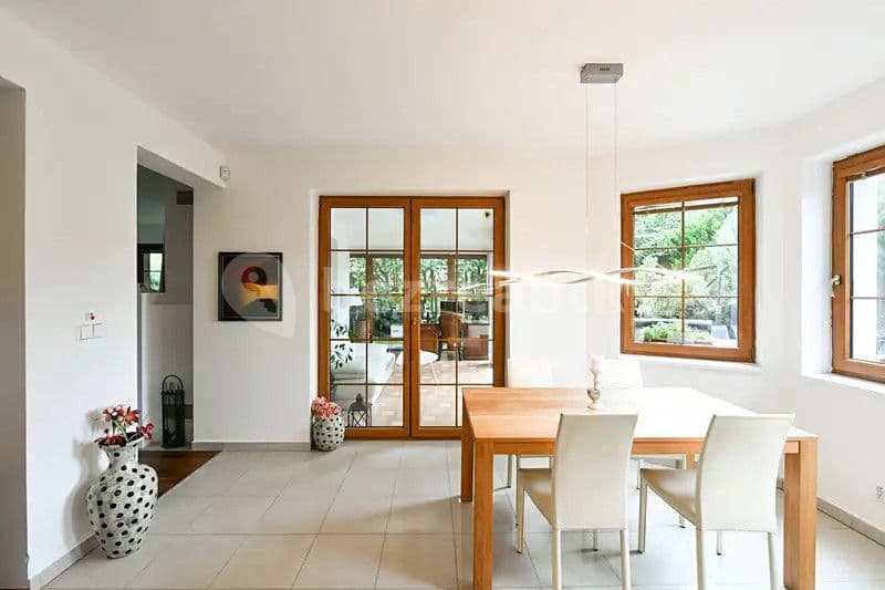flat to rent, 250 m², Na Ježově, Mirošovice, Středočeský Region