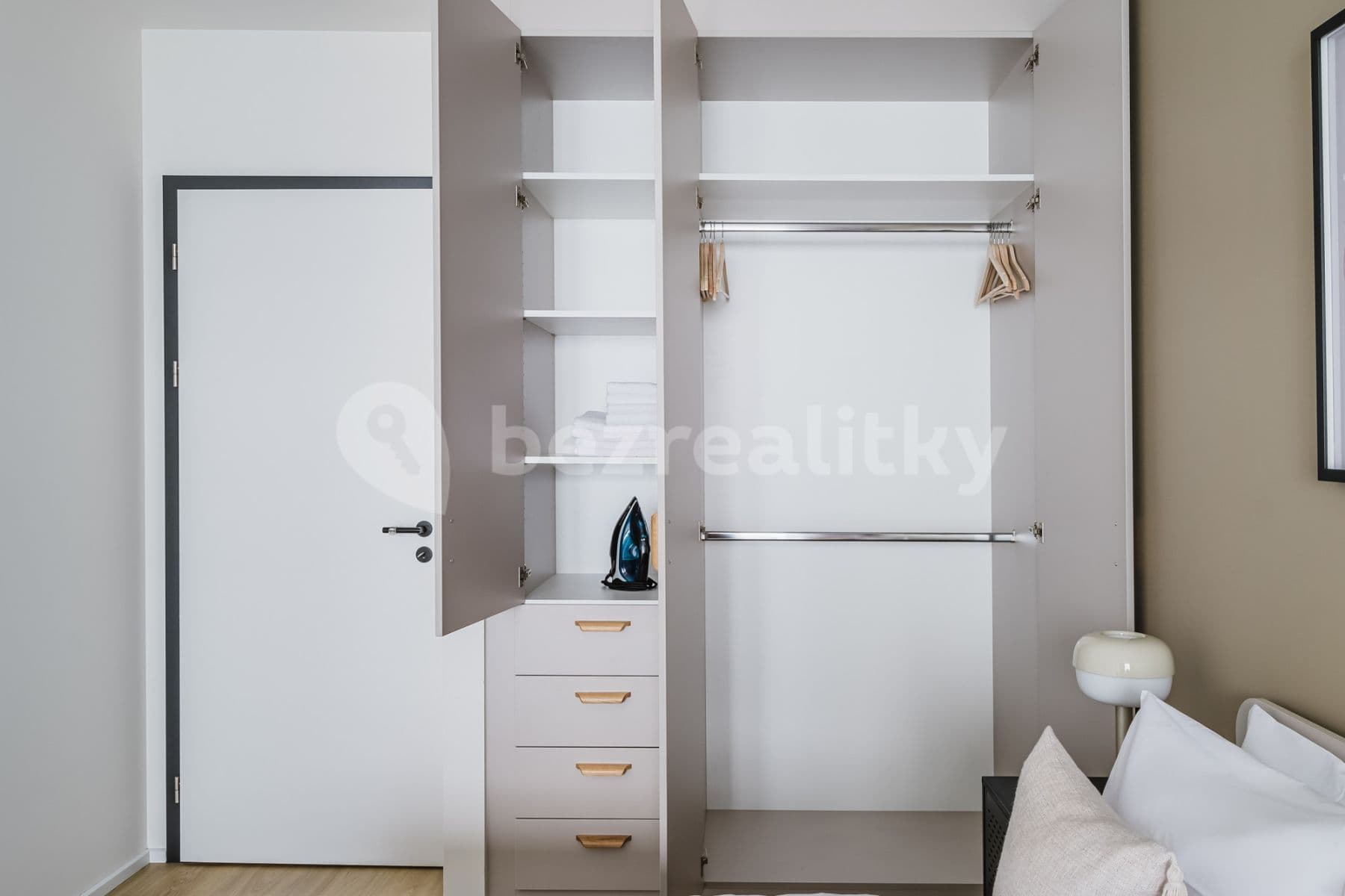 flat to rent, 54 m², Vrbenského, Prague, Prague