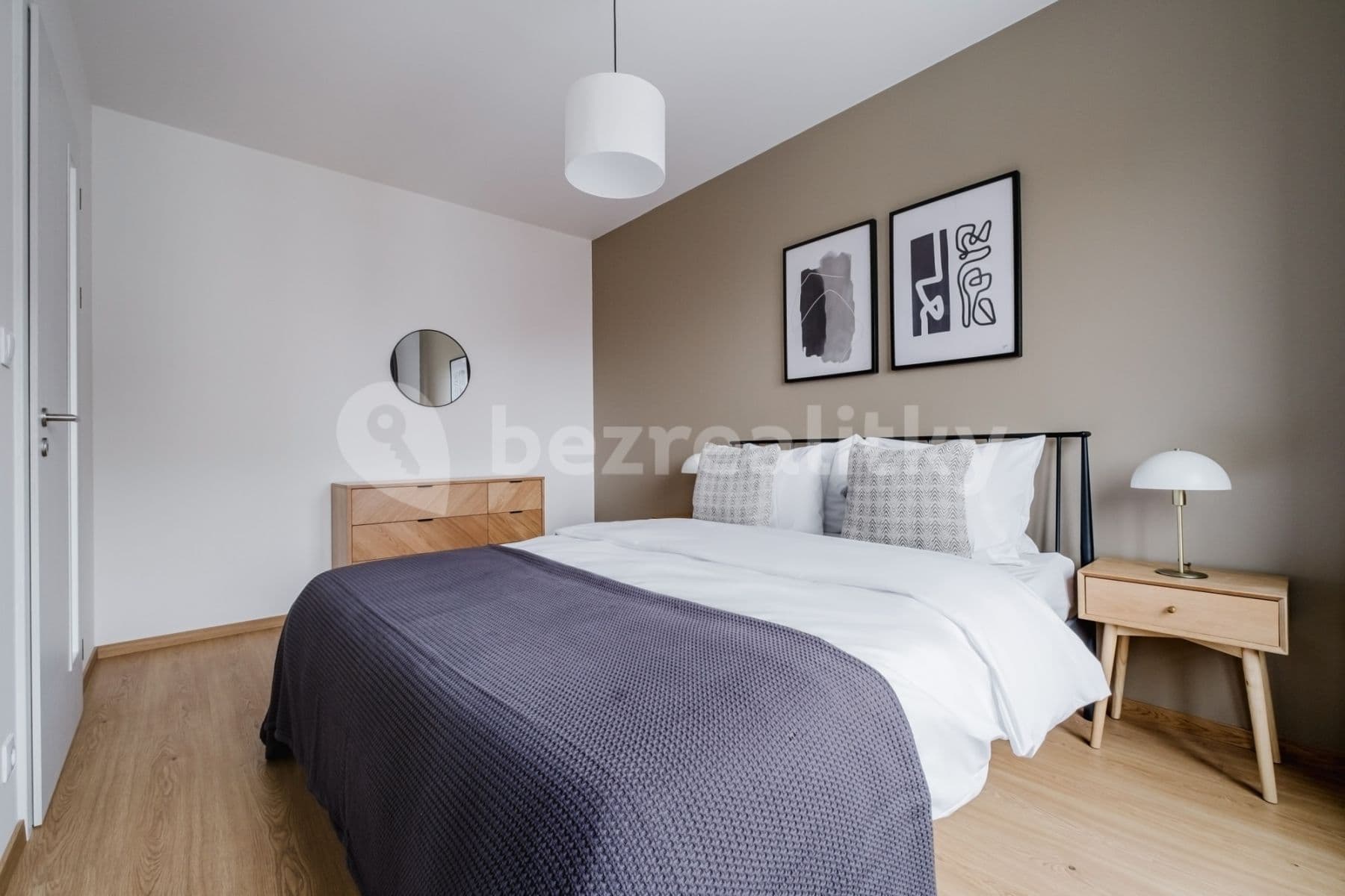 flat to rent, 44 m², Drahňovická, Prague, Prague