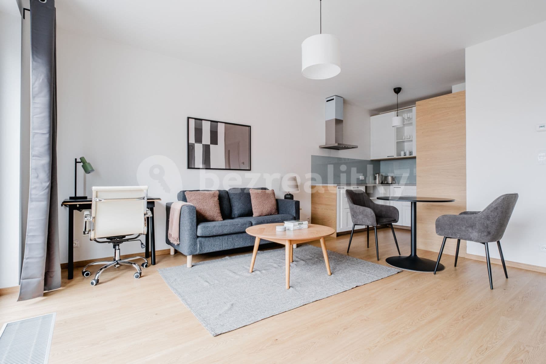 flat to rent, 44 m², Drahňovická, Prague, Prague