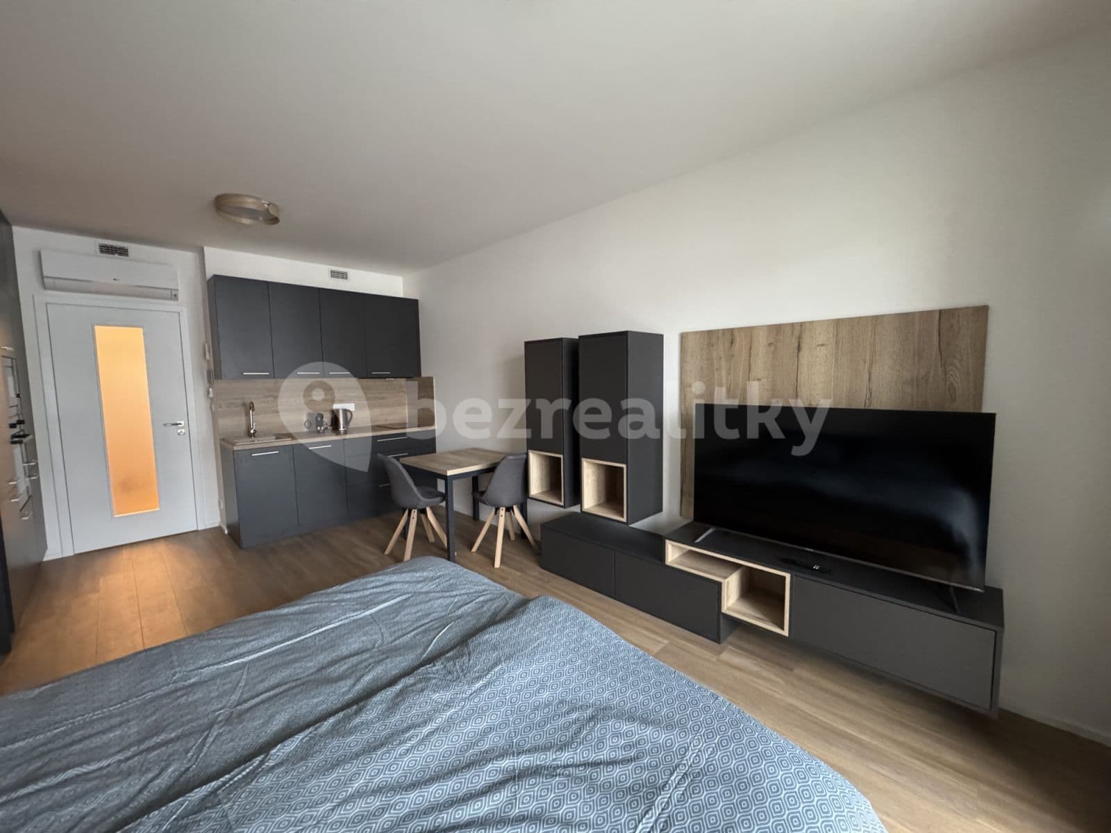 flat to rent, 36 m², Tetauerova, Prague, Prague