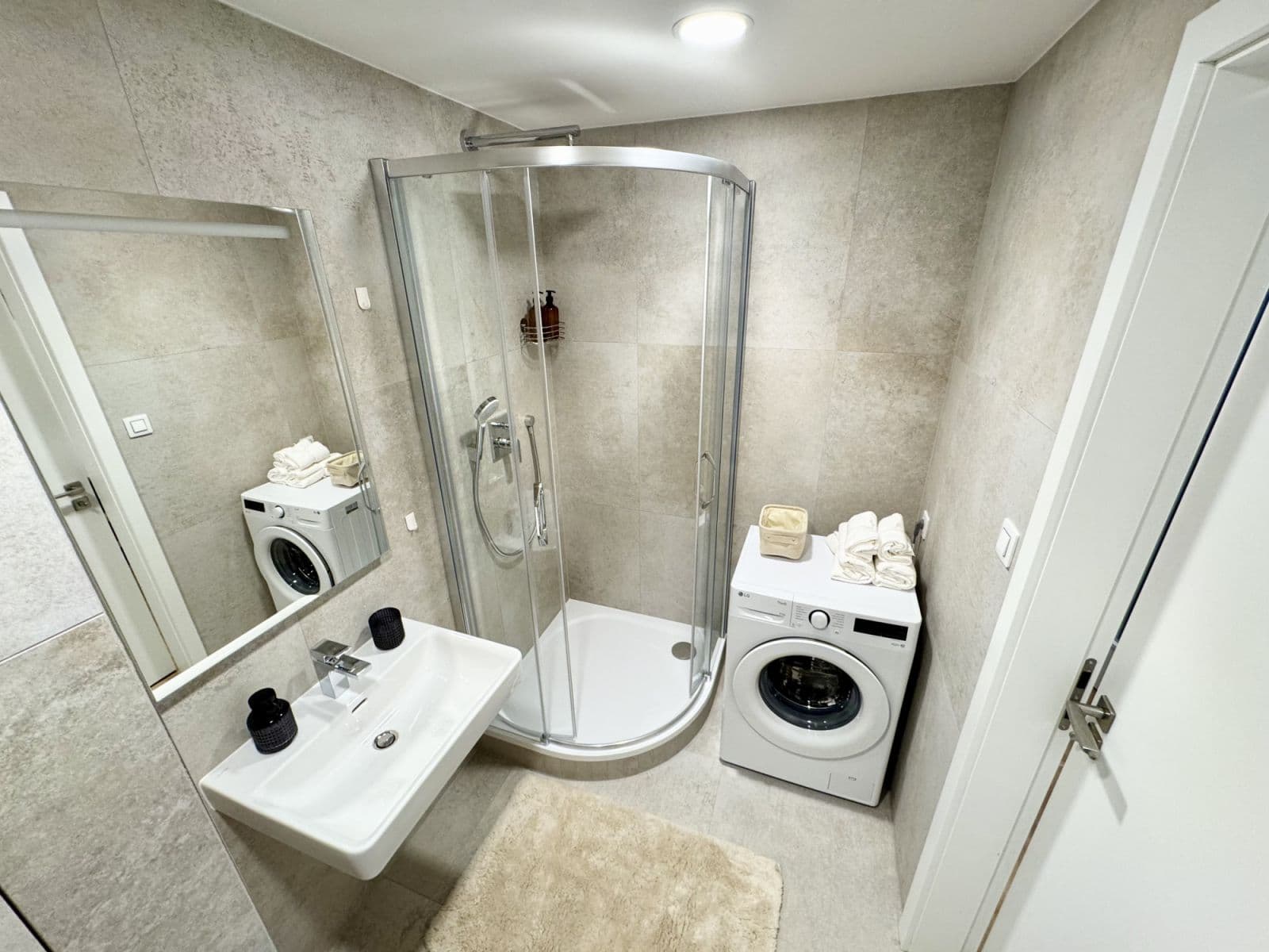 flat to rent, 36 m², Tetauerova, Prague, Prague