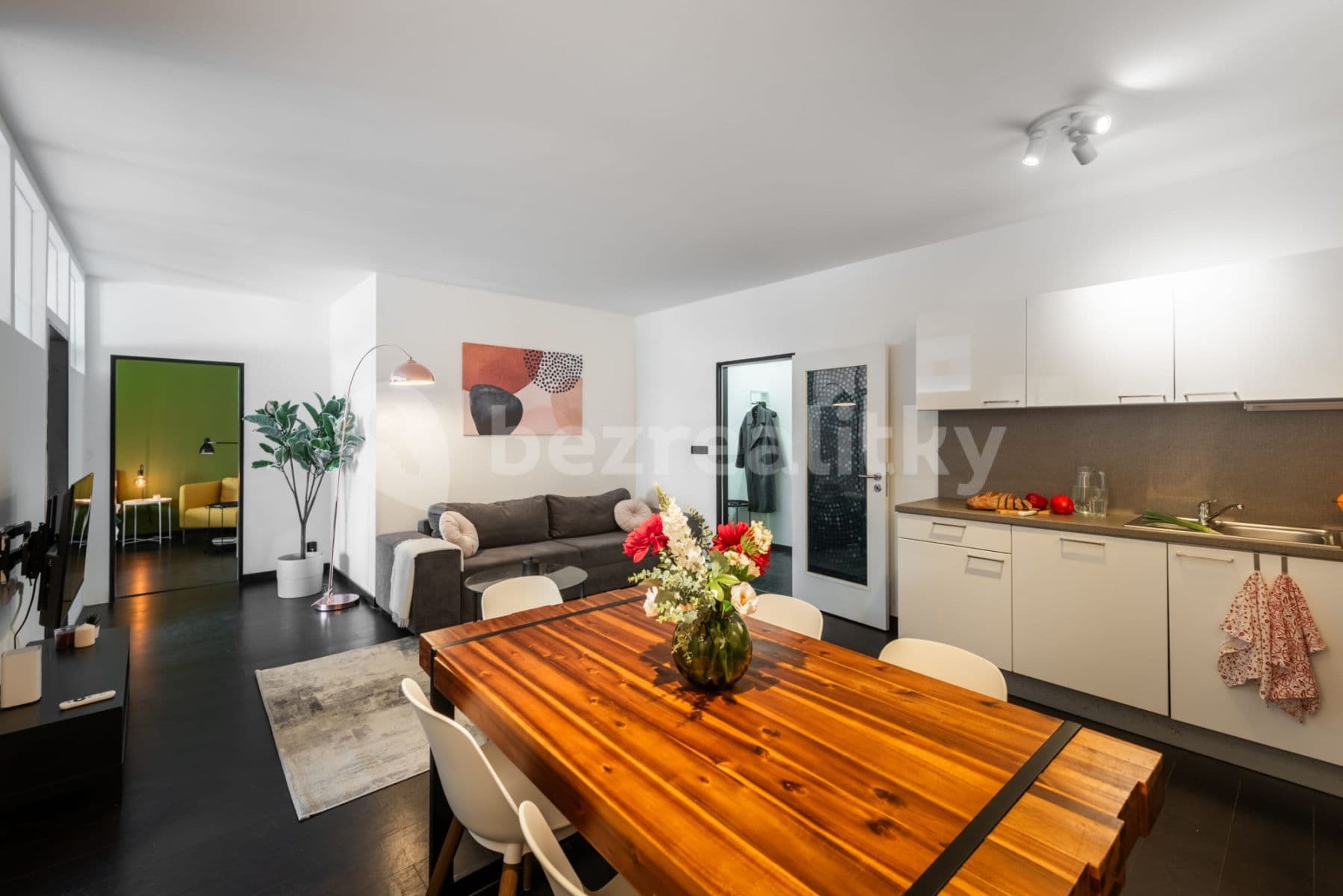 flat to rent, 150 m², Křižíkova, Prague, Prague