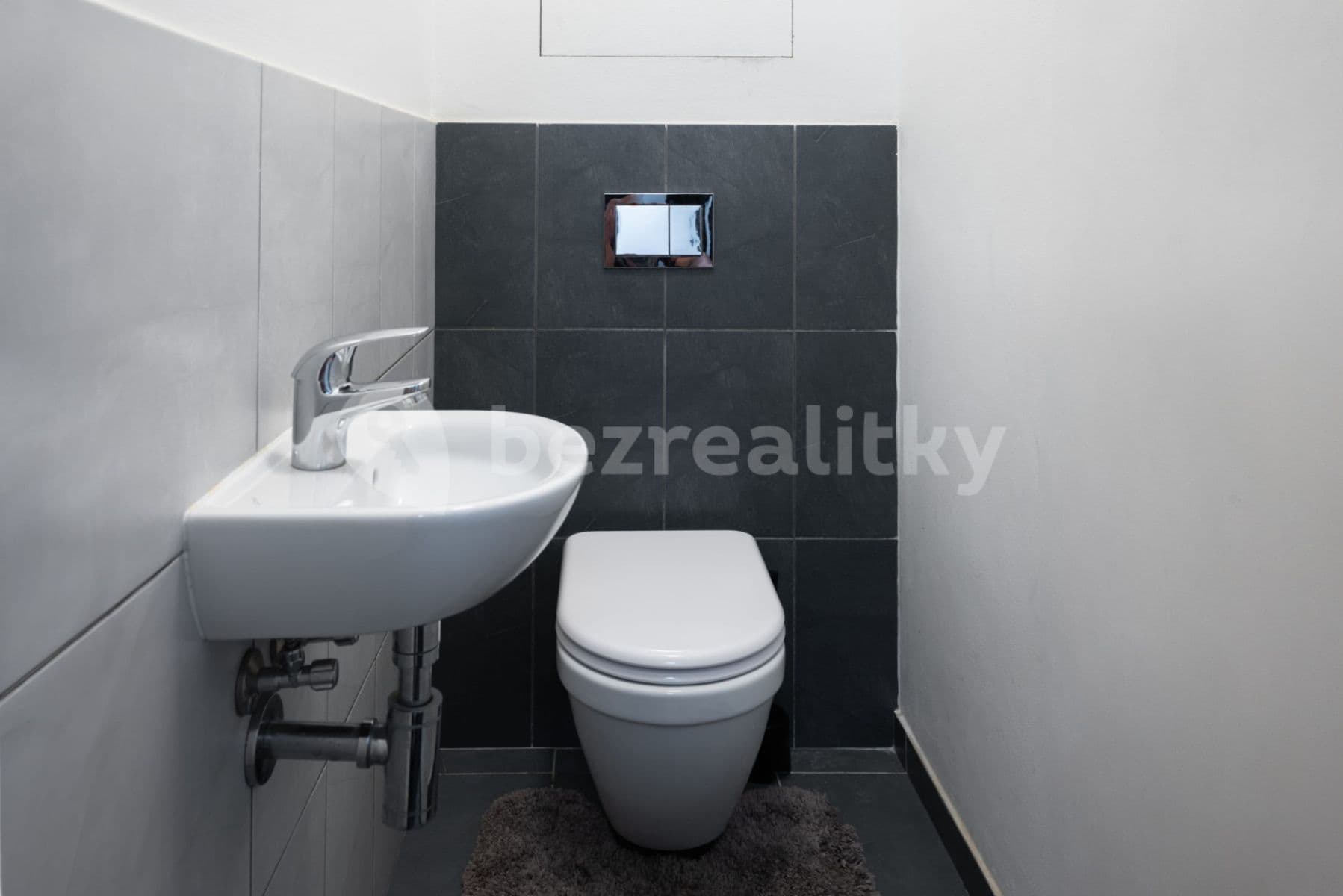 flat to rent, 150 m², Křižíkova, Prague, Prague