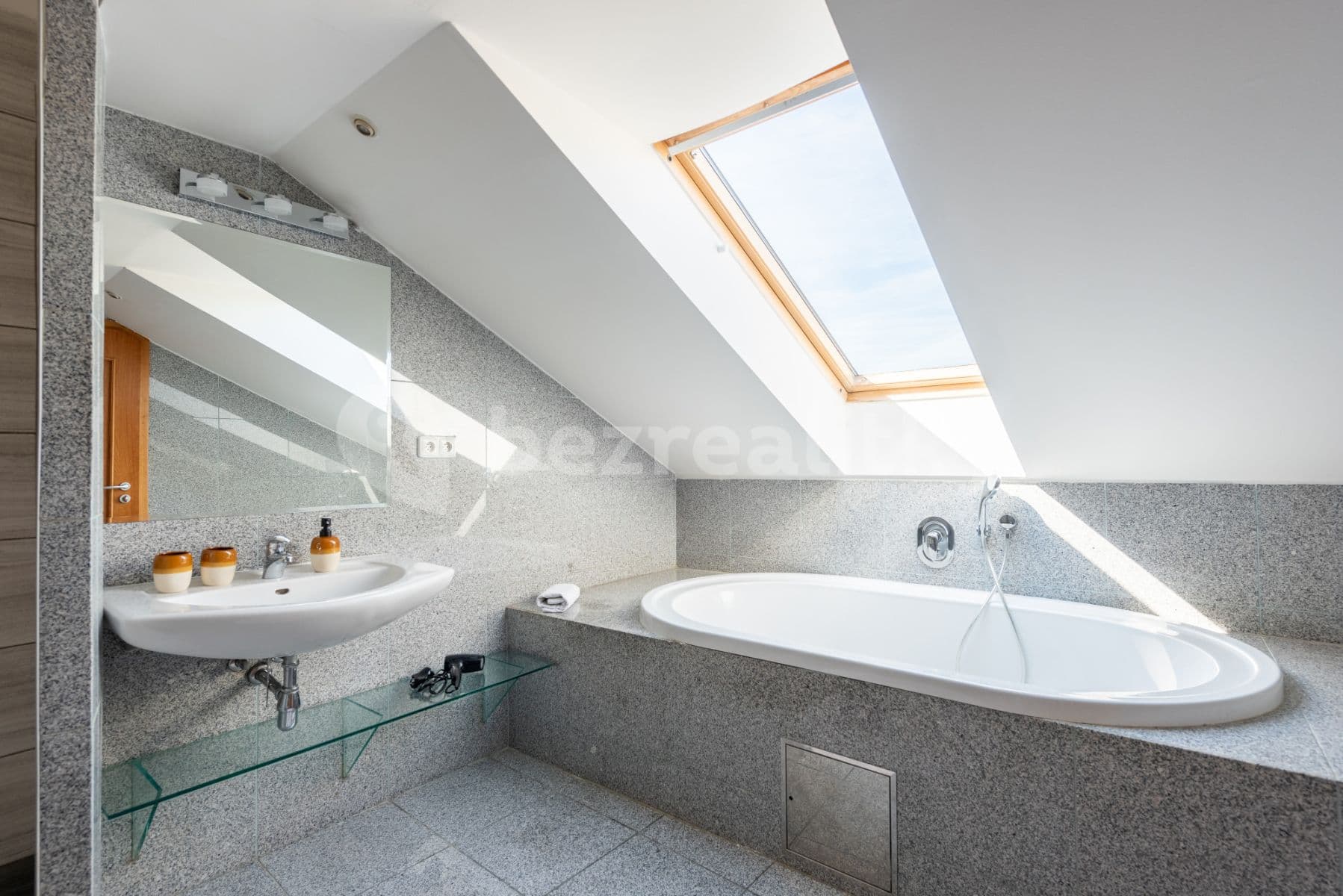 flat to rent, 150 m², Řeznická, Prague, Prague