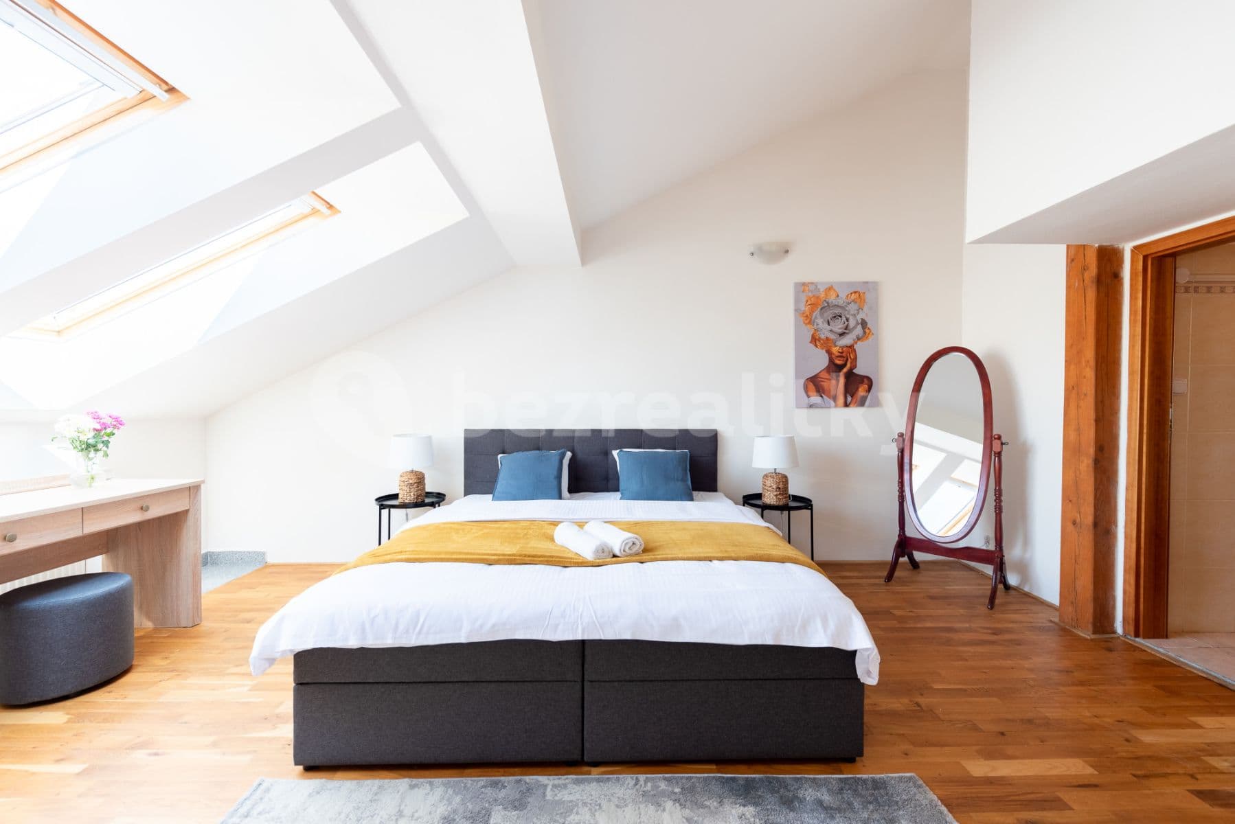 flat to rent, 150 m², Řeznická, Prague, Prague