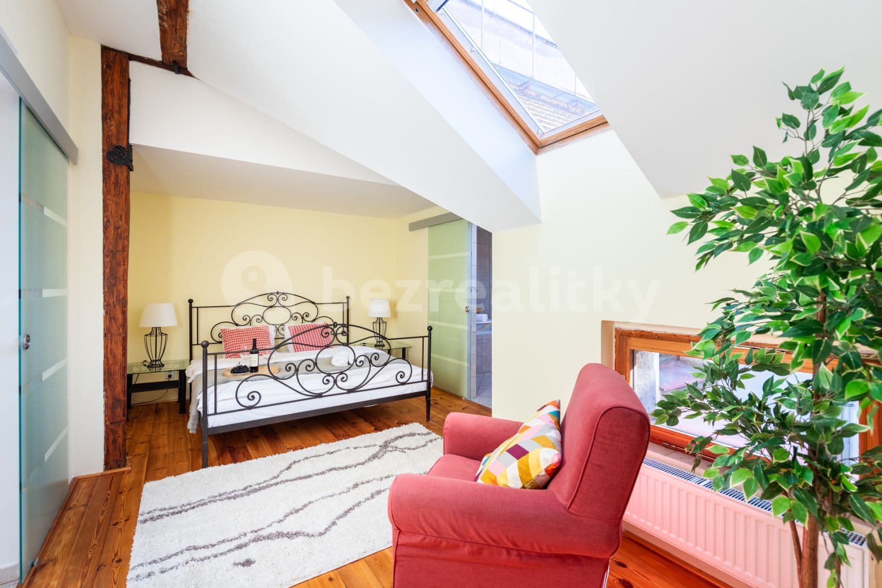 flat to rent, 80 m², Pštrossova, Prague, Prague