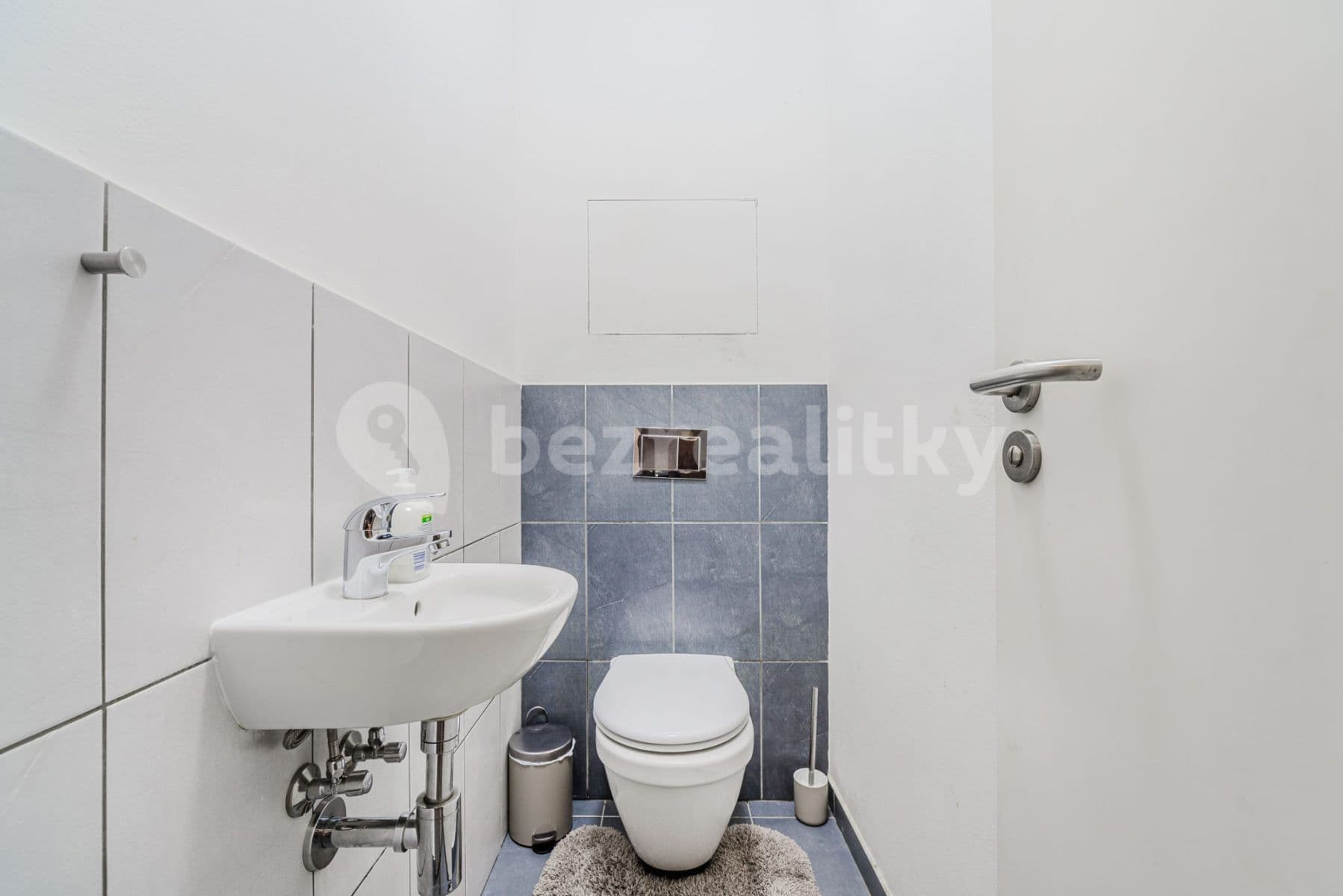 flat to rent, 95 m², Křižíkova, Prague, Prague