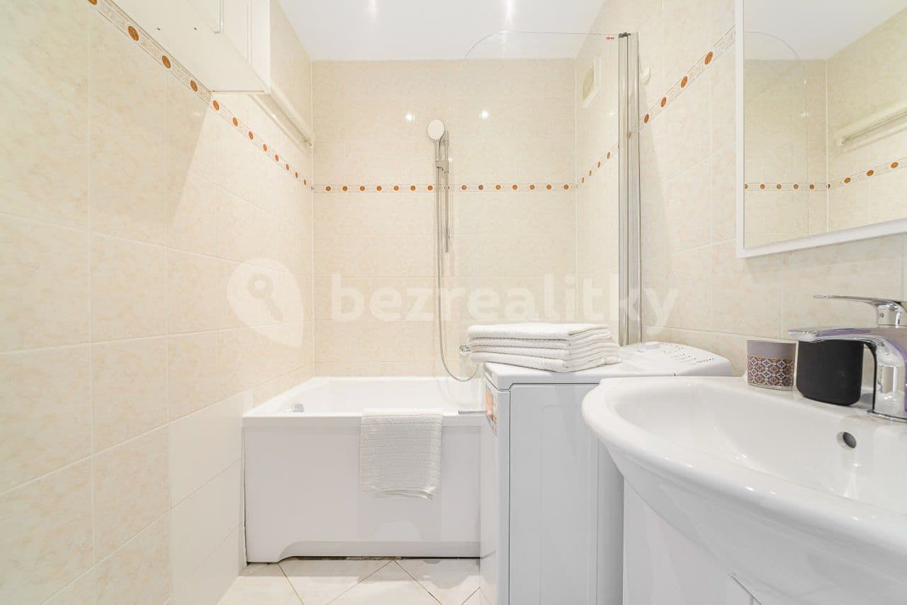 flat to rent, 100 m², Londýnská, Prague, Prague