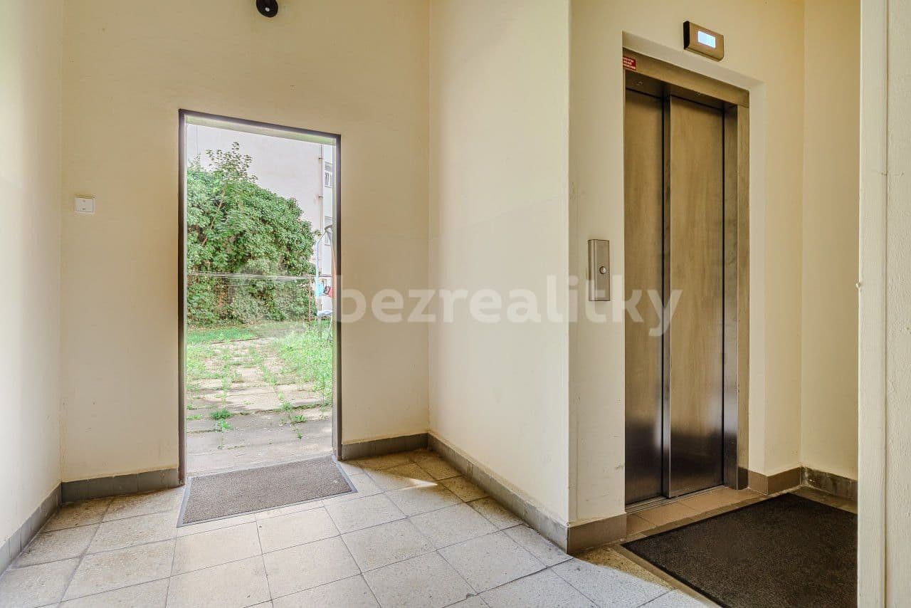 flat to rent, 100 m², Londýnská, Prague, Prague