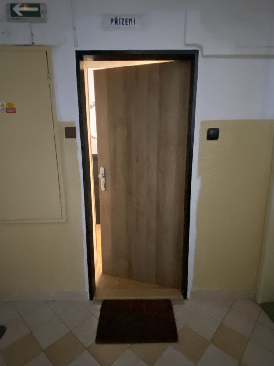 flat to rent, 26 m², Hrusická, Prague, Prague