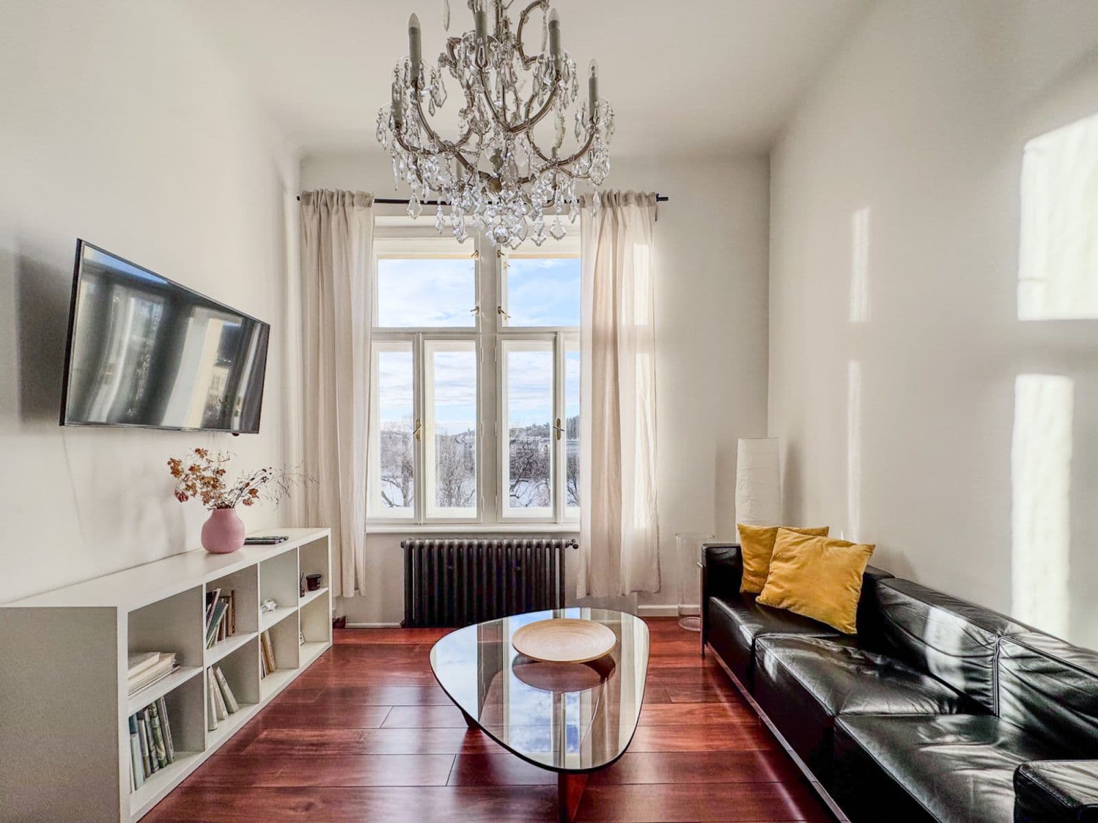 flat to rent, 80 m², Masarykovo nábřeží, Prague, Prague