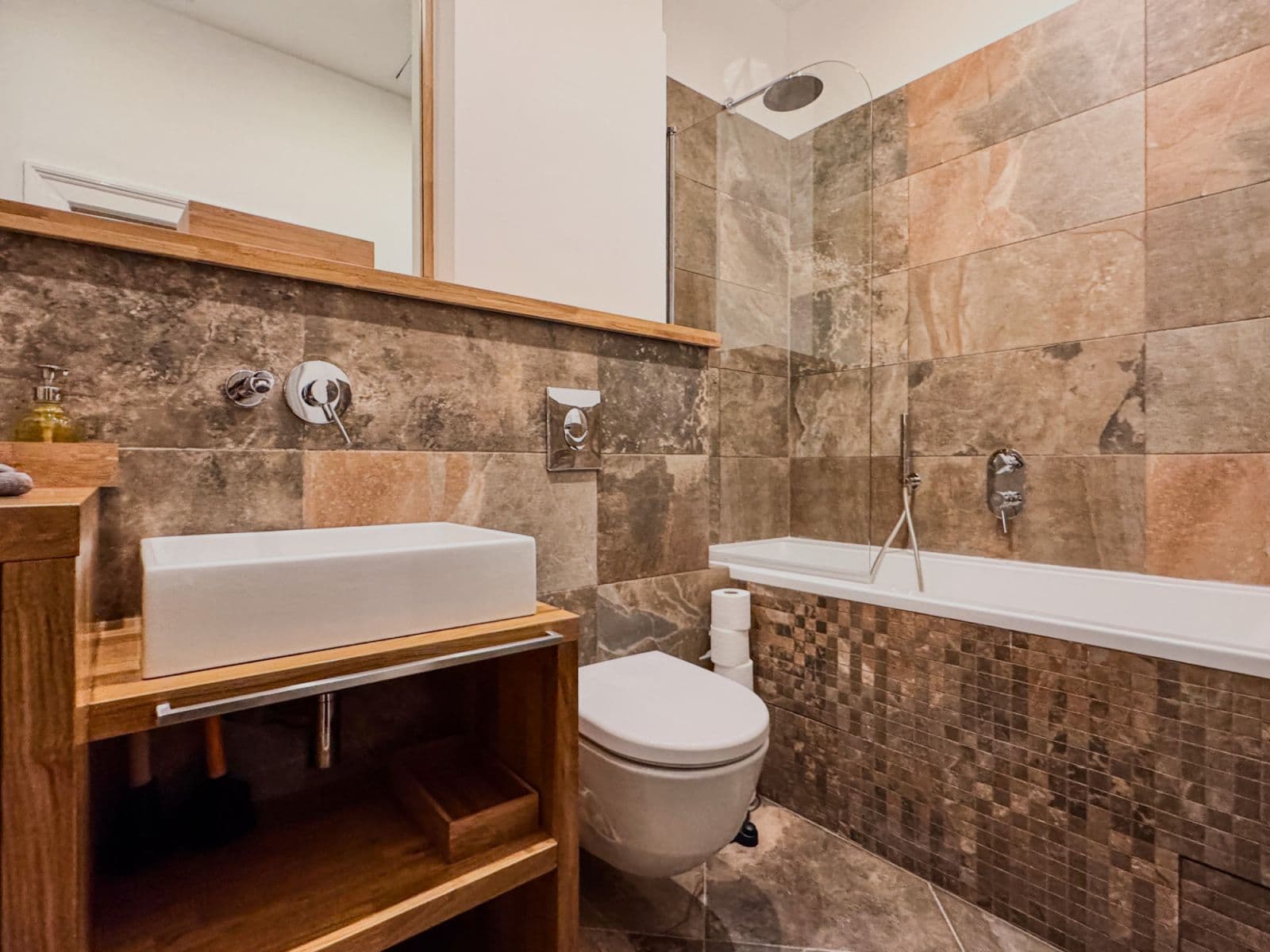 flat to rent, 80 m², Masarykovo nábřeží, Prague, Prague