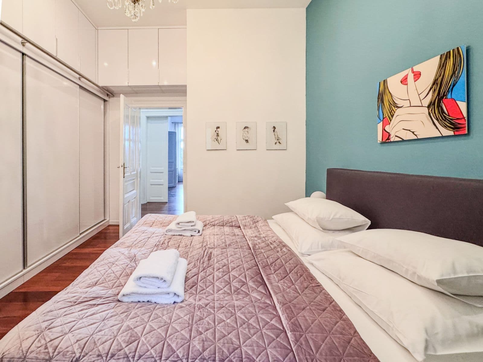 flat to rent, 80 m², Masarykovo nábřeží, Prague, Prague