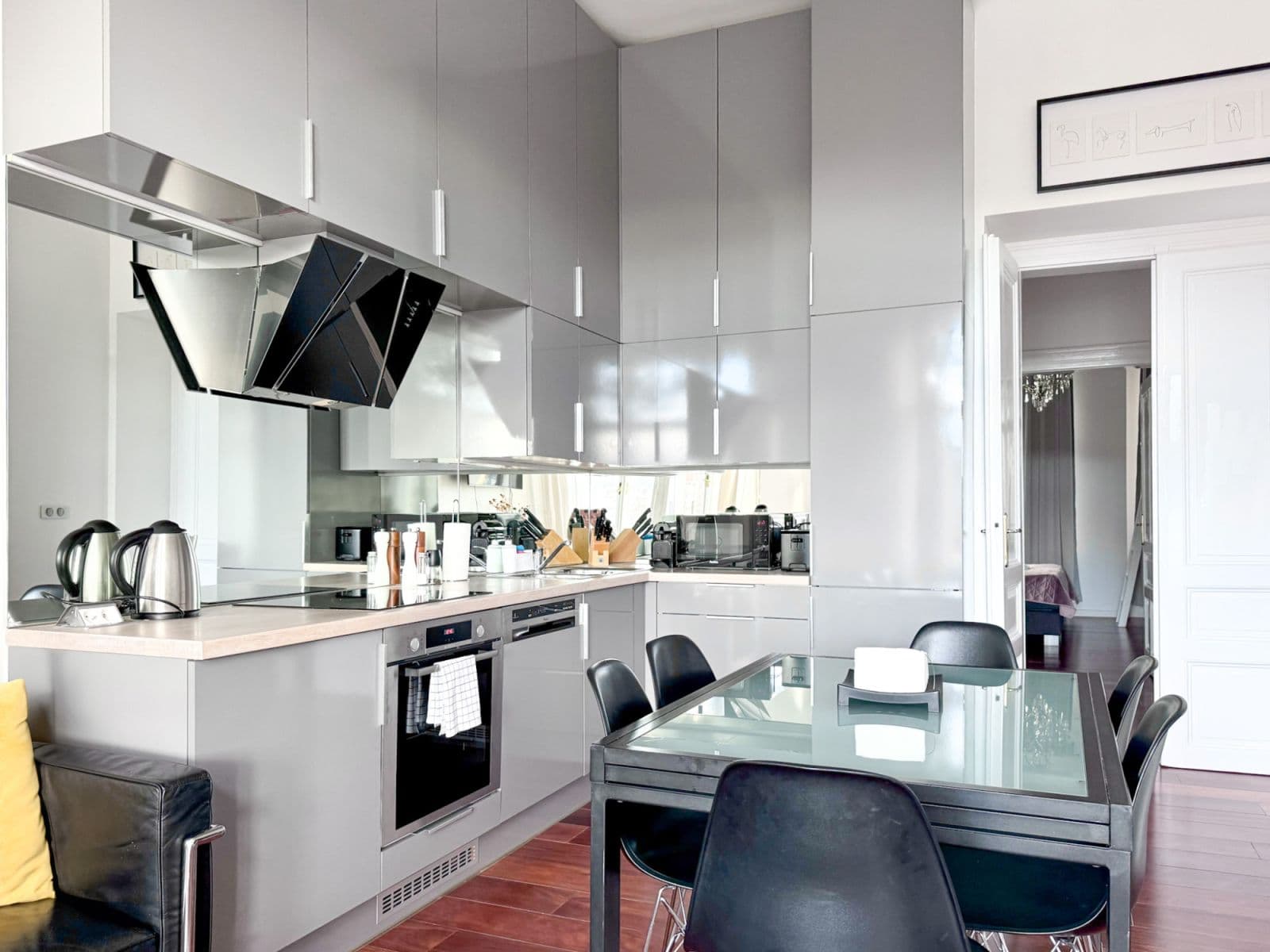 flat to rent, 80 m², Masarykovo nábřeží, Prague, Prague