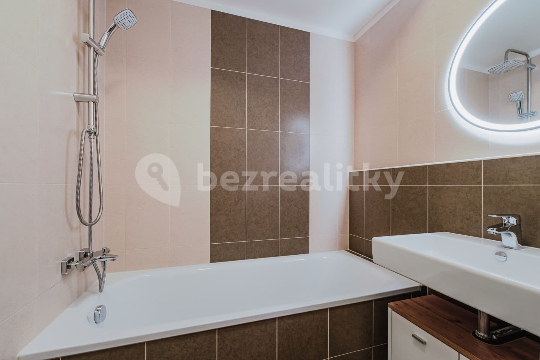 flat to rent, 40 m², Olgy Havlové, Prague, Prague
