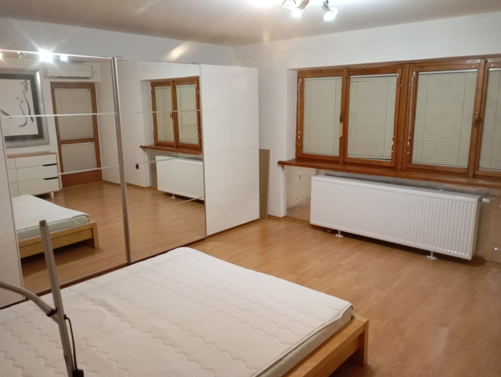 flat to rent, 120 m², Sološnícka b, Karlova Ves, Bratislavský Region