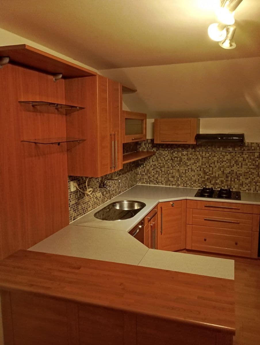flat to rent, 120 m², Sološnícka b, Karlova Ves, Bratislavský Region