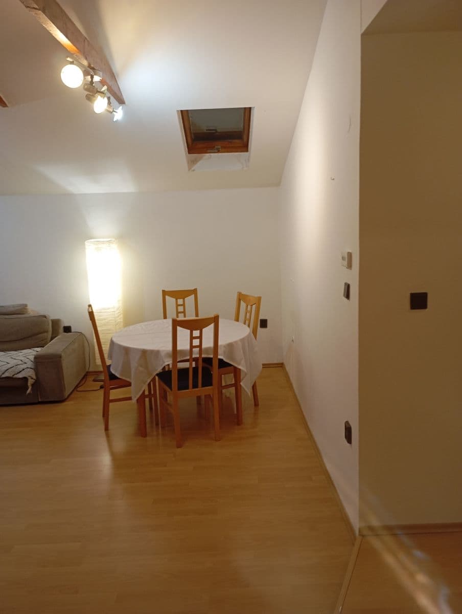 flat to rent, 120 m², Sološnícka b, Karlova Ves, Bratislavský Region