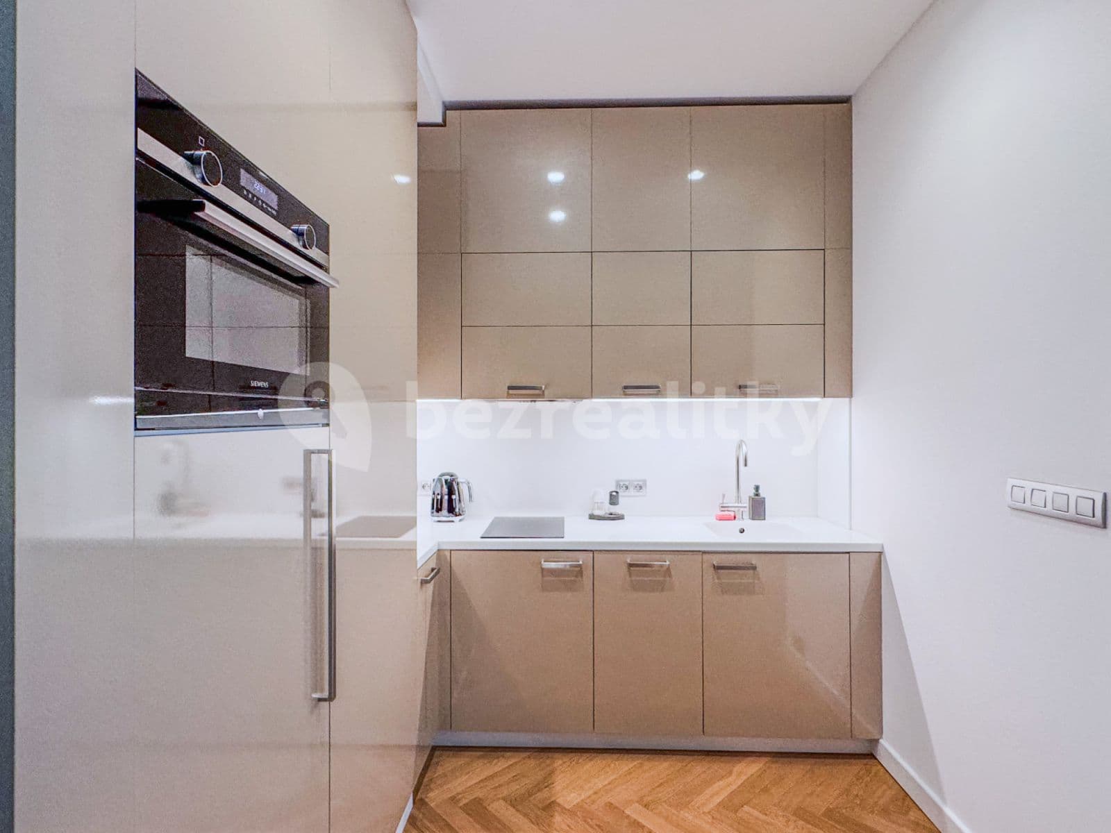 flat to rent, 112 m², Rybná, Prague, Prague