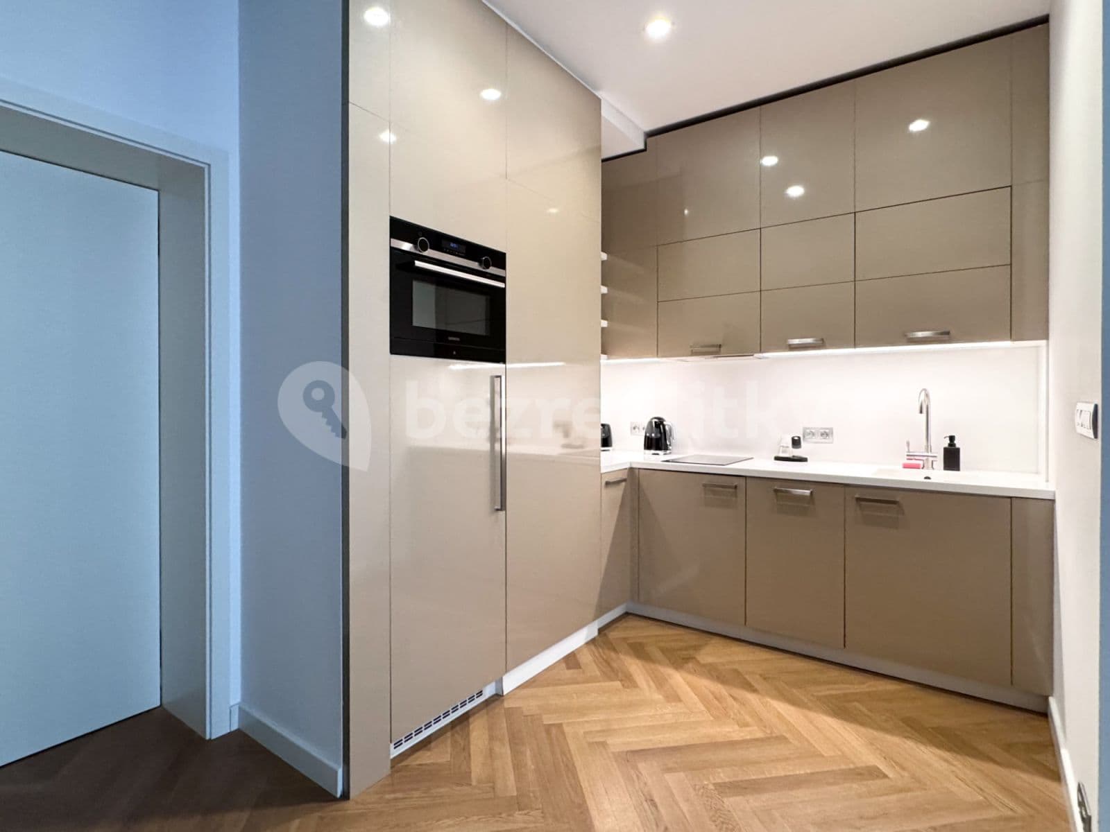 flat to rent, 112 m², Rybná, Prague, Prague
