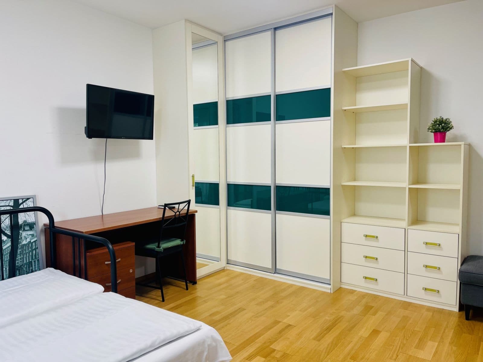 flat to rent, 42 m², Olšanská, Prague, Prague