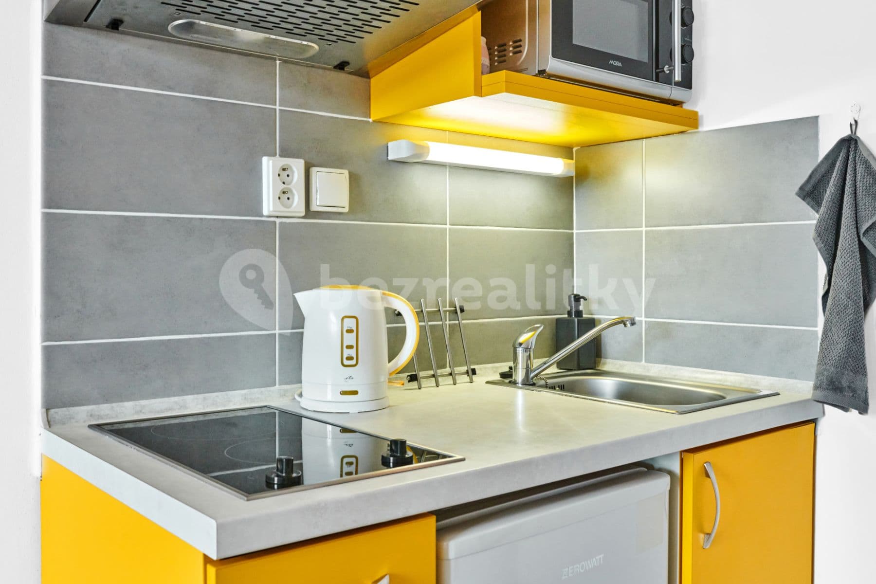 flat to rent, 40 m², V. Nejedlého, Prague, Prague