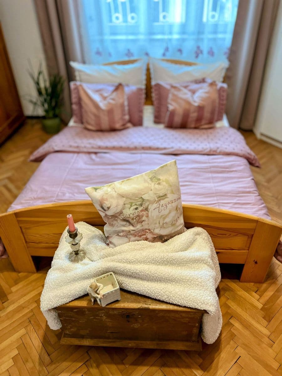 flat to rent, 85 m², Pod Štěpem, Prague, Prague