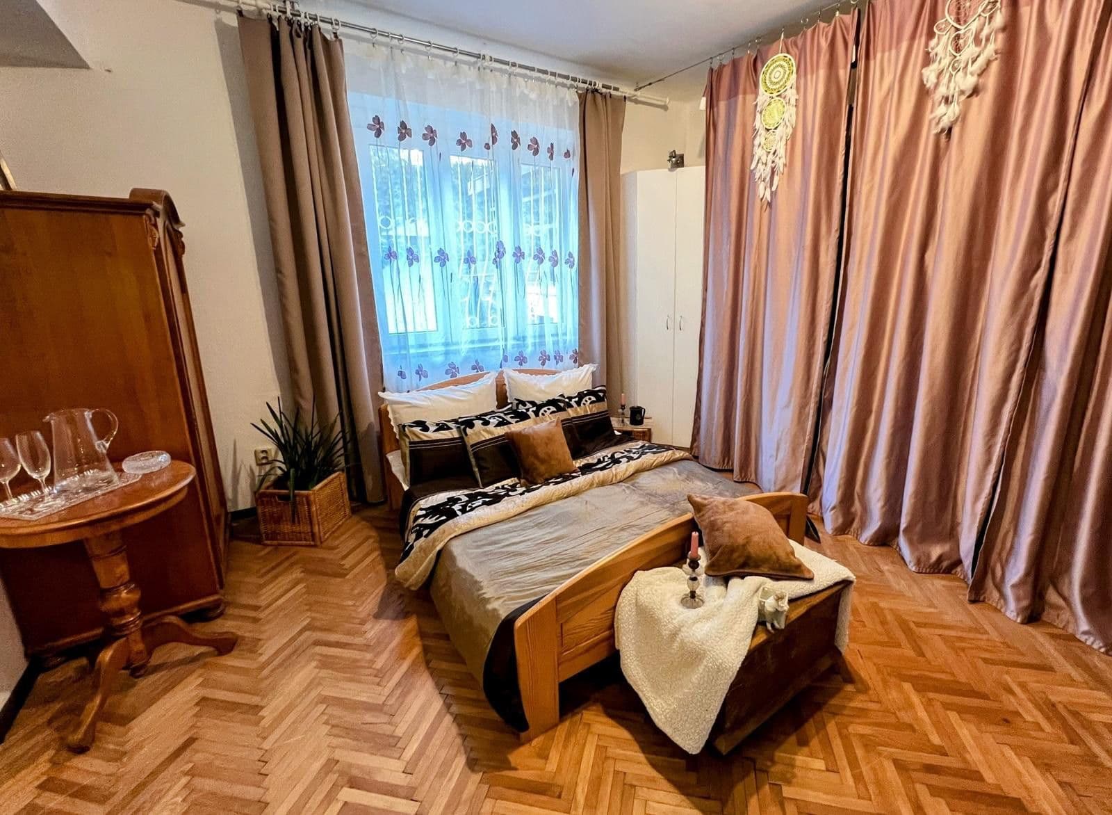 flat to rent, 85 m², Pod Štěpem, Prague, Prague