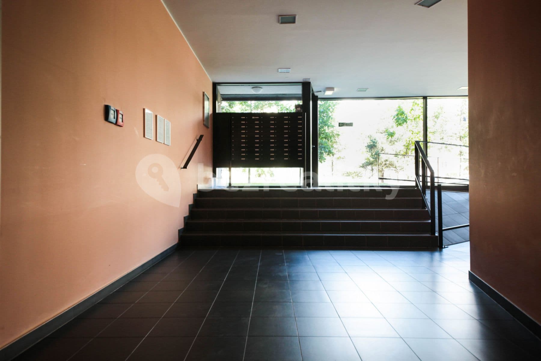 flat to rent, 100 m², Ke Kapslovně, Prague, Prague