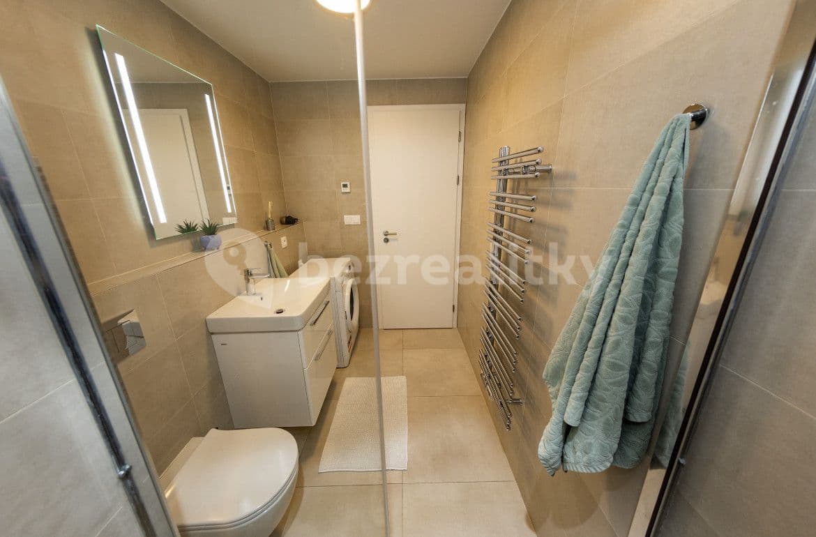 flat to rent, 30 m², Na Valentince, Prague, Prague