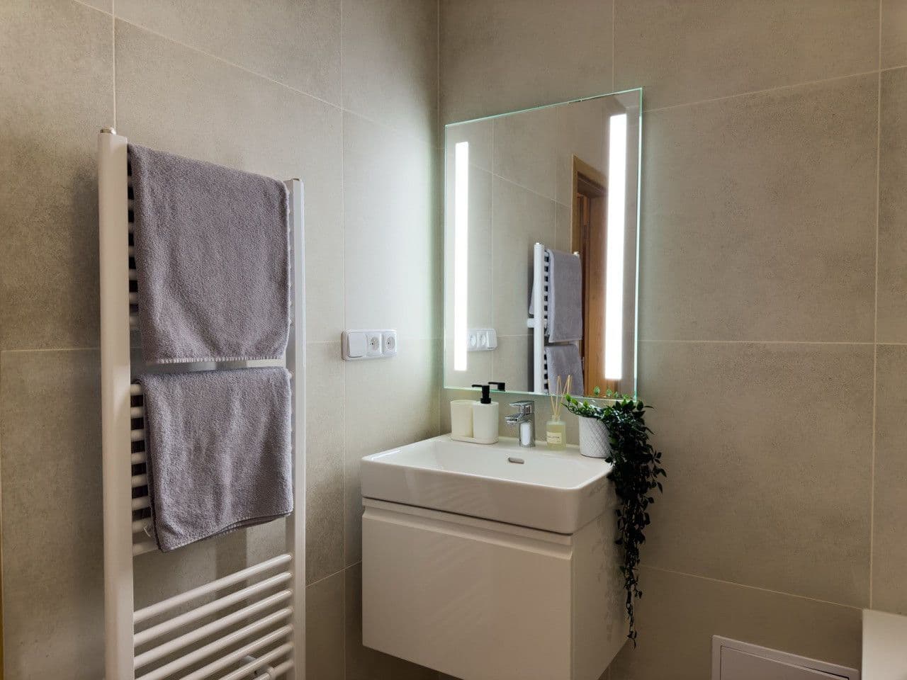 flat to rent, 100 m², Londýnská, Prague, Prague