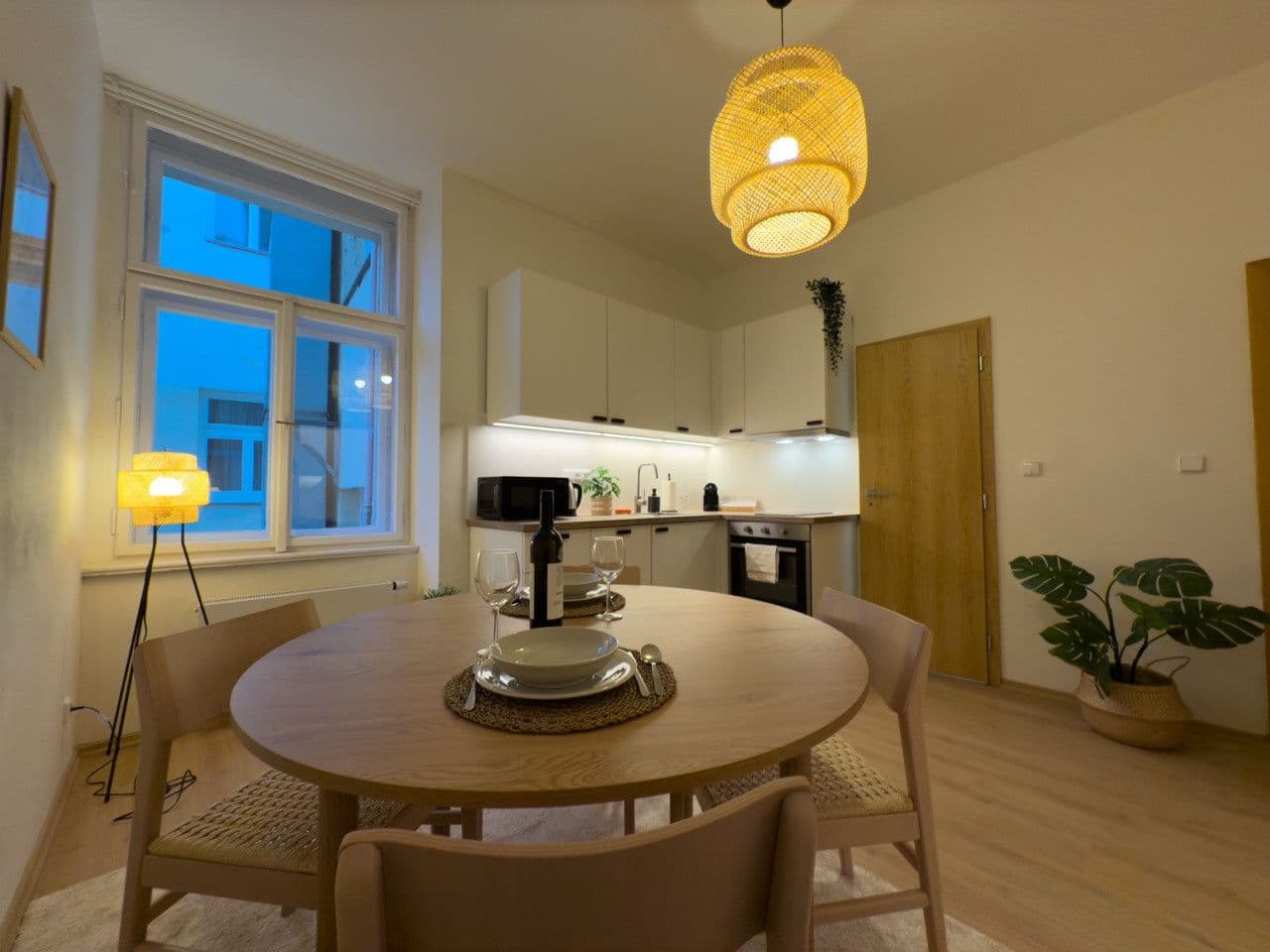 flat to rent, 100 m², Londýnská, Prague, Prague