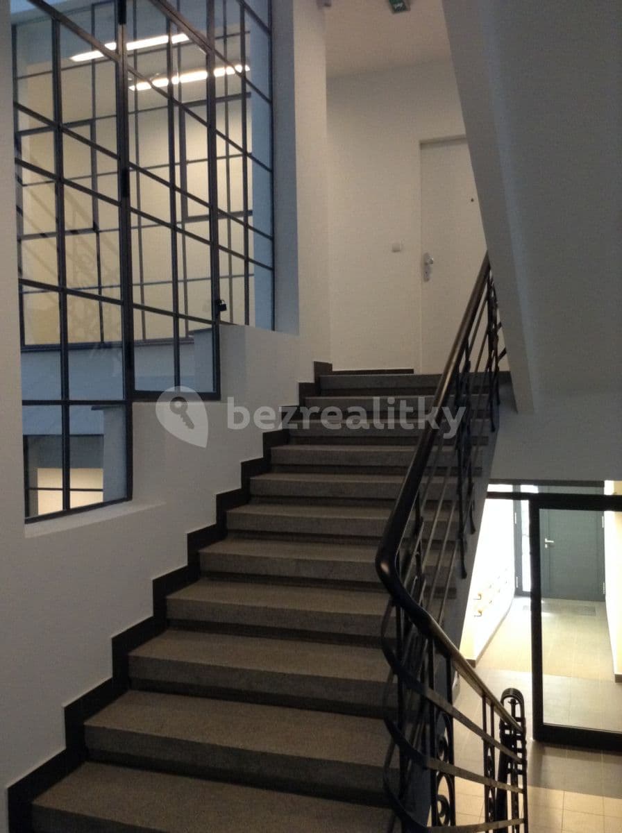 flat to rent, 35 m², Dvacátého osmého pluku, Prague, Prague