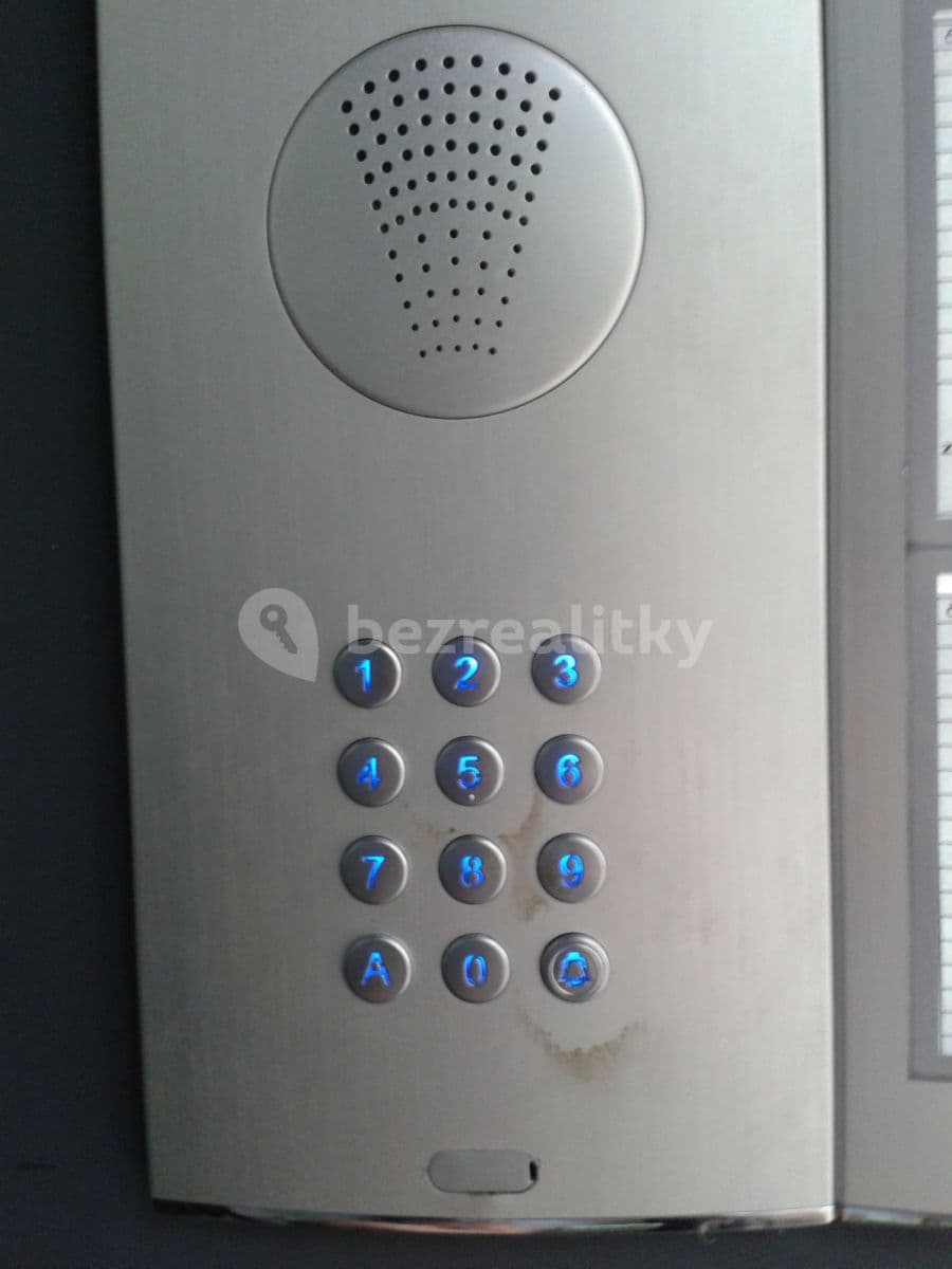 flat to rent, 35 m², Dvacátého osmého pluku, Prague, Prague
