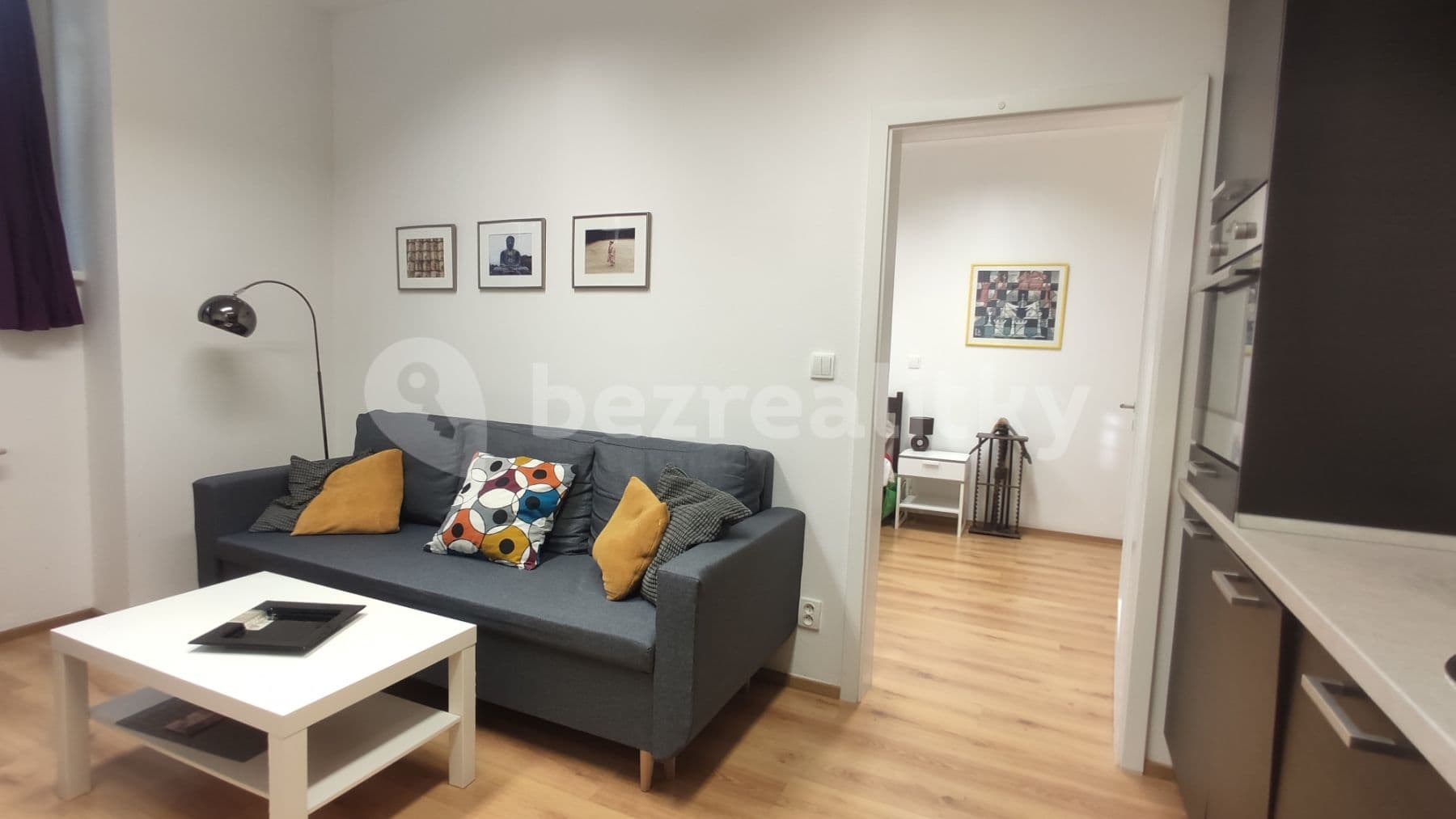 flat to rent, 35 m², Dvacátého osmého pluku, Prague, Prague